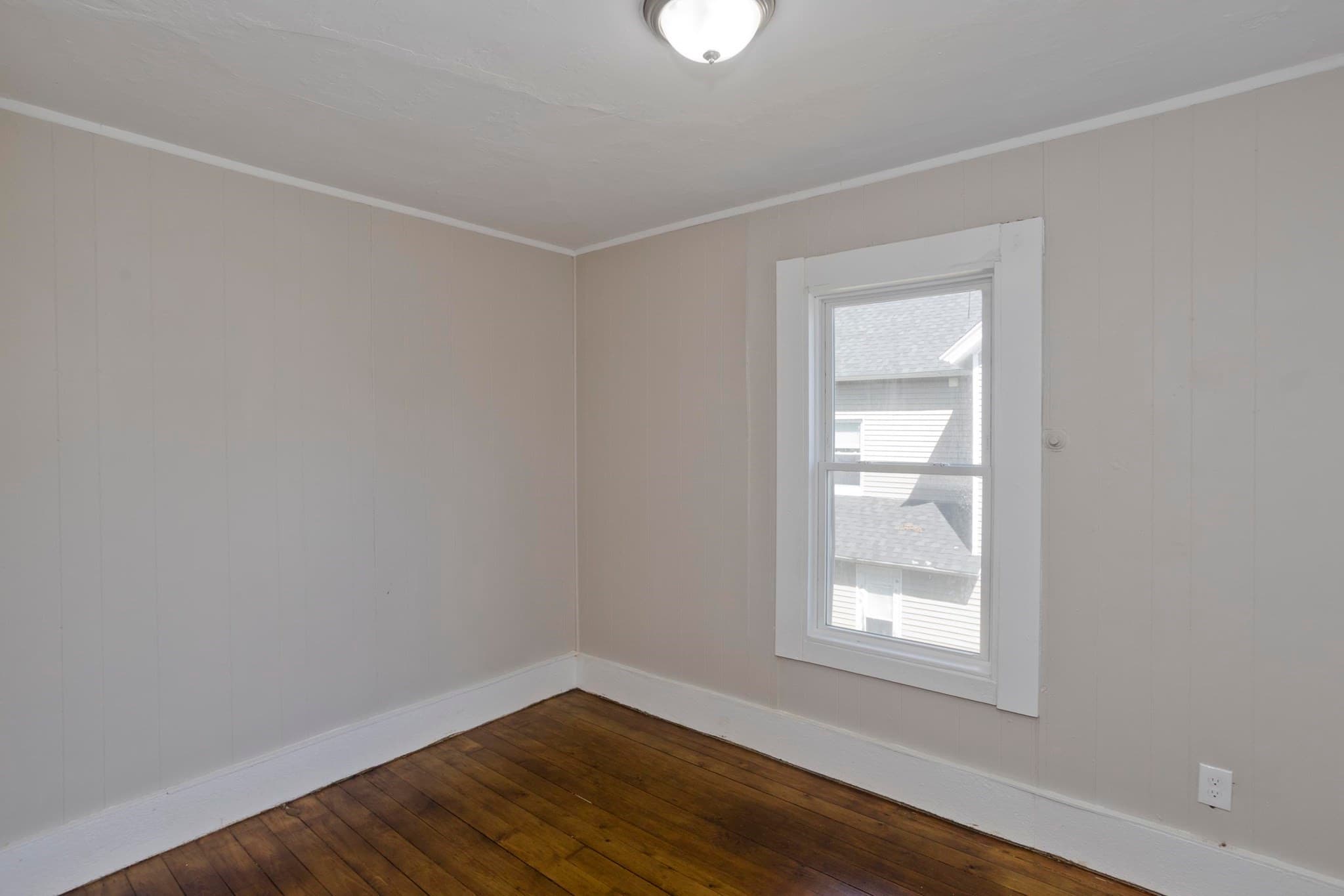 Single Family Residence at 30 Hawthorne St, Springfield MA 01105, Springfield, photo 17 of 28