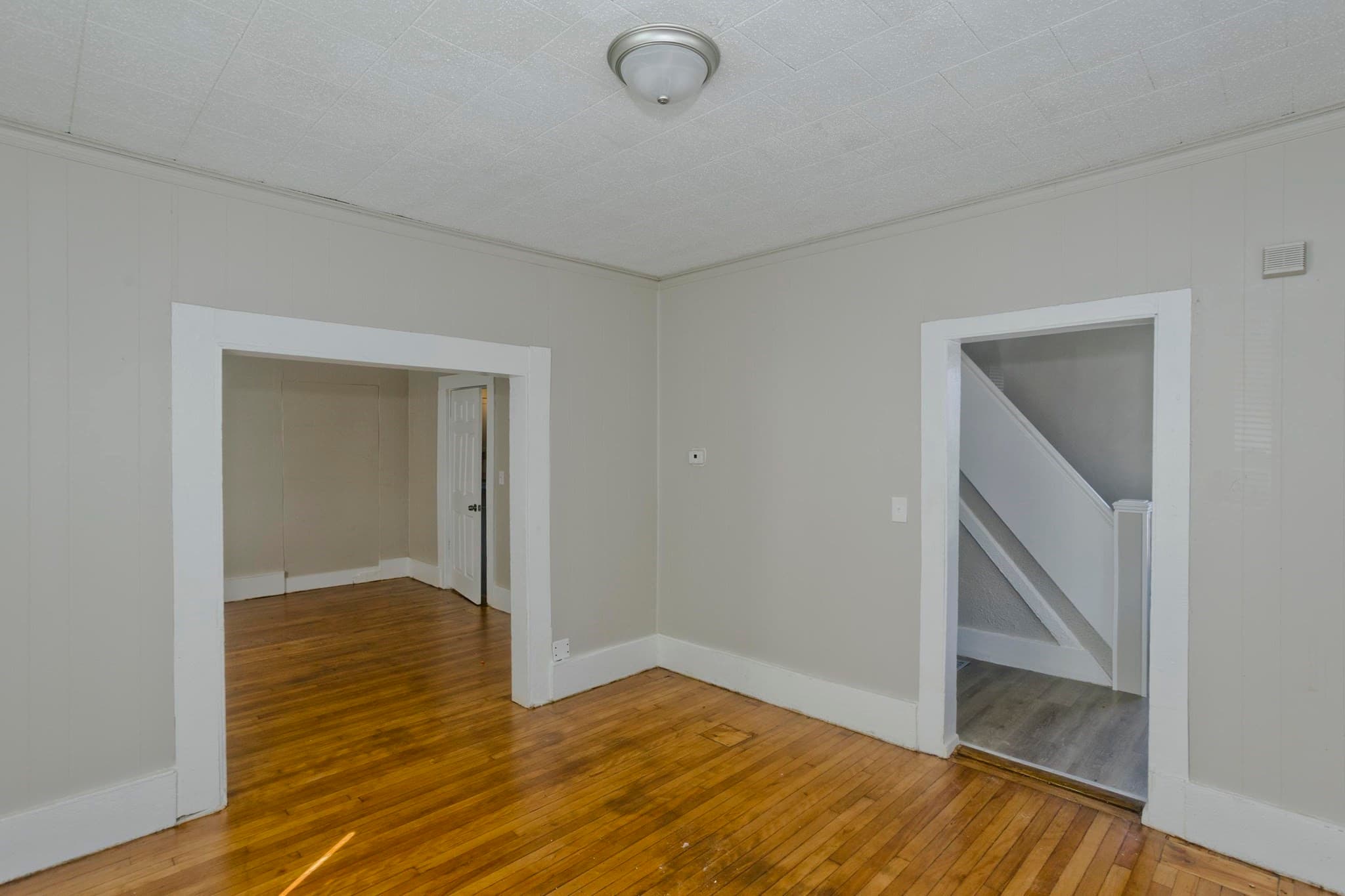 Single Family Residence at 30 Hawthorne St, Springfield MA 01105, Springfield, photo 9 of 28