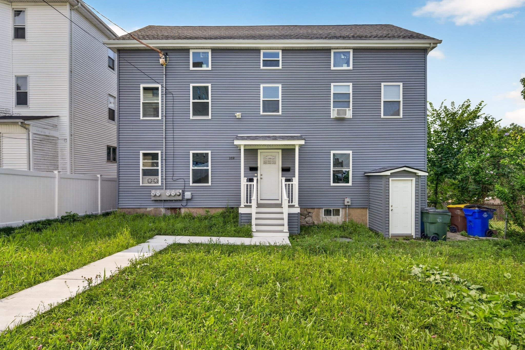 4 Family at 169 Grant St, Fall River MA 02721, Fall River, photo 3 of 42