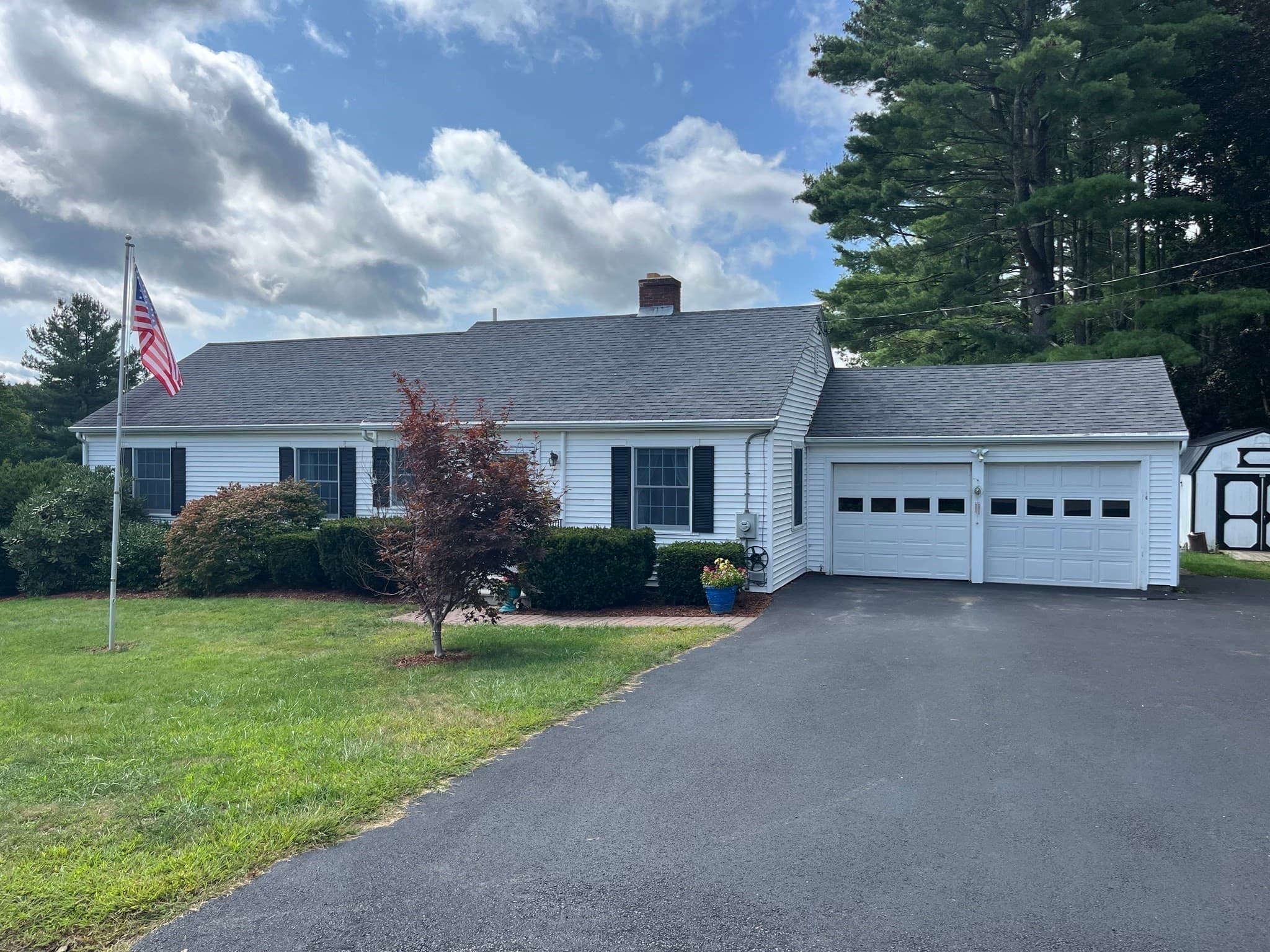 18 Crown St, Spencer MA 01562