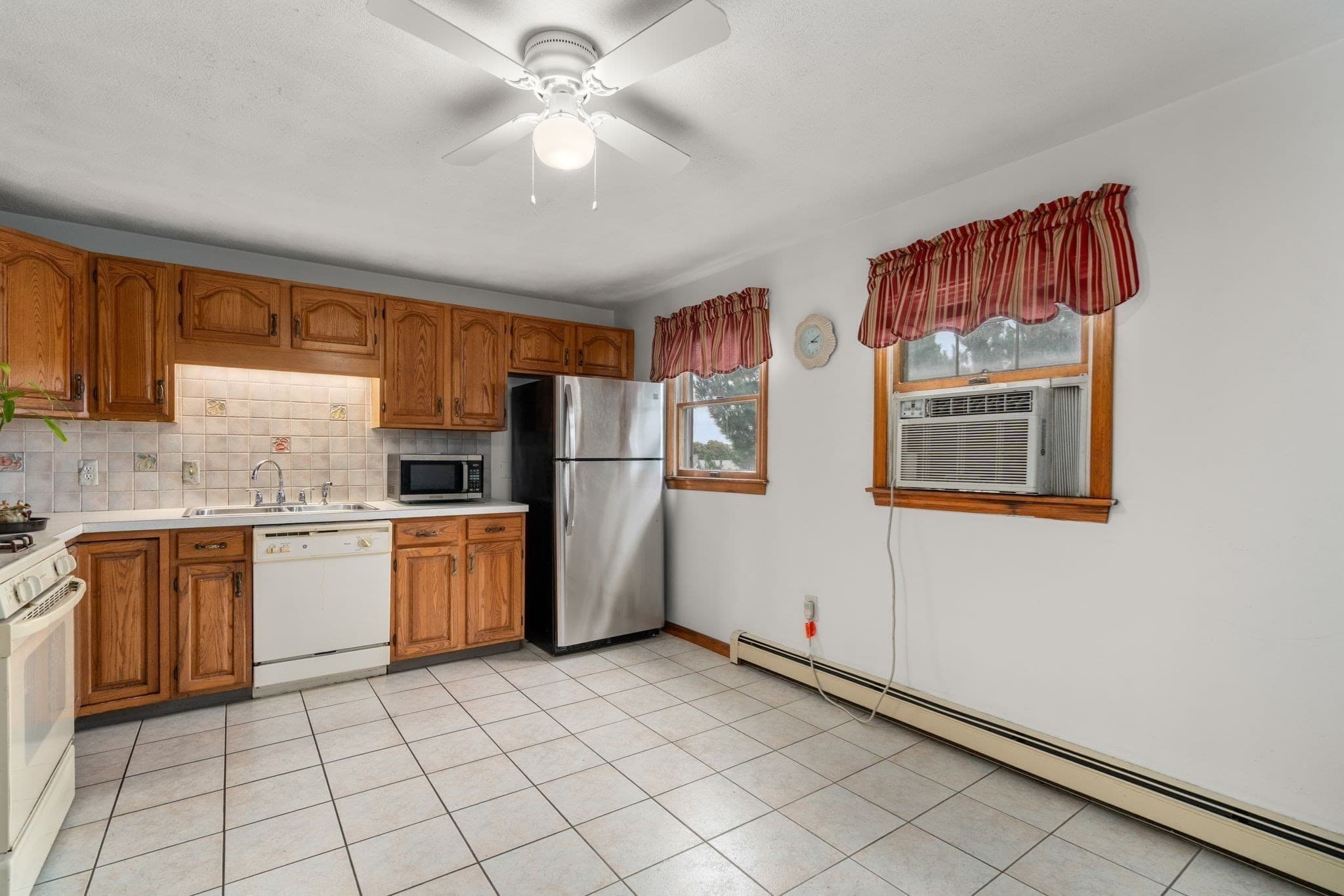 Condominium at 57 Prescott Ave # 57, Chelsea MA 02150, Chelsea, photo 10 of 28