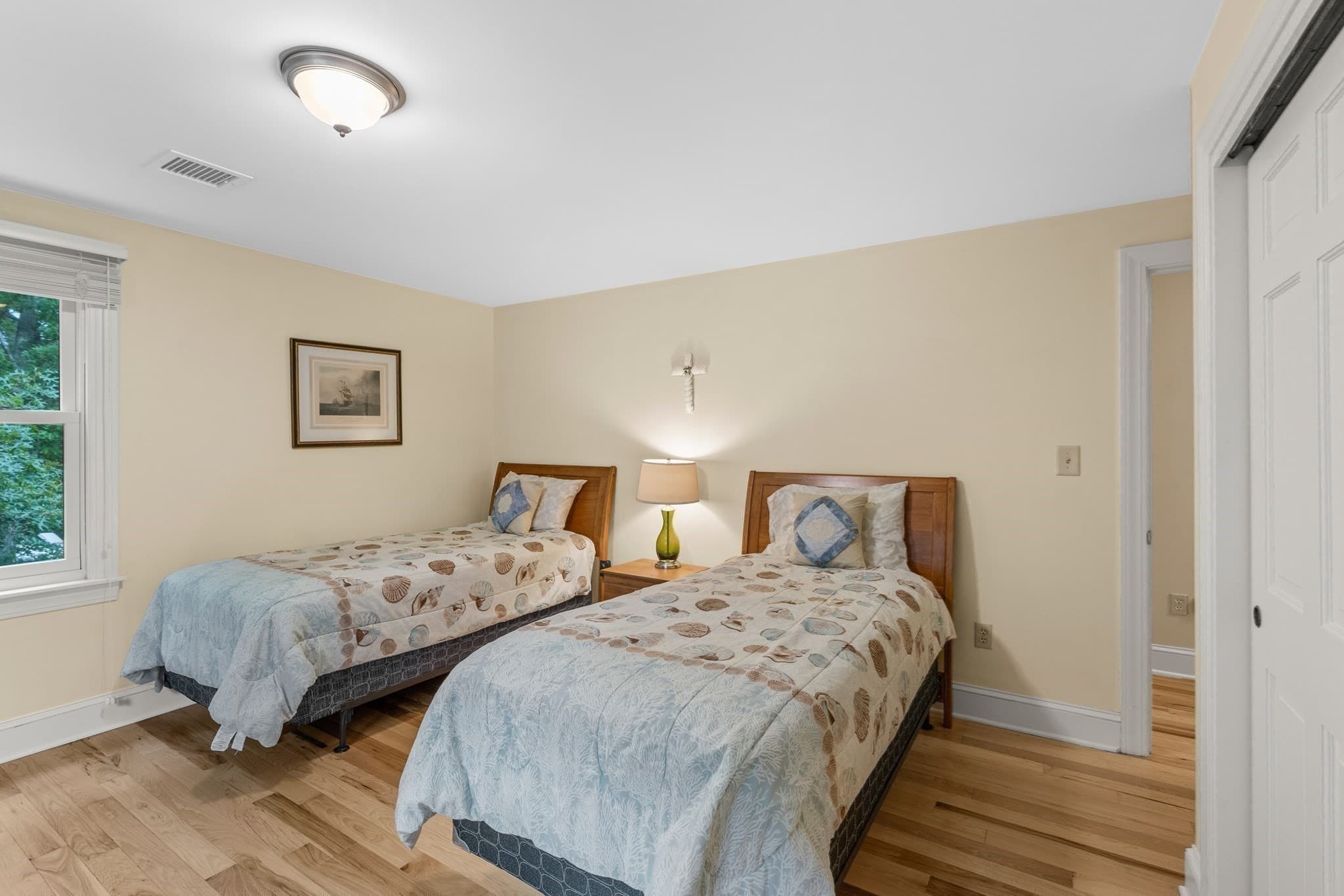Single Family Residence at 18 Indian Cove Rd, Marion MA 02738, Marion, photo 27 of 42