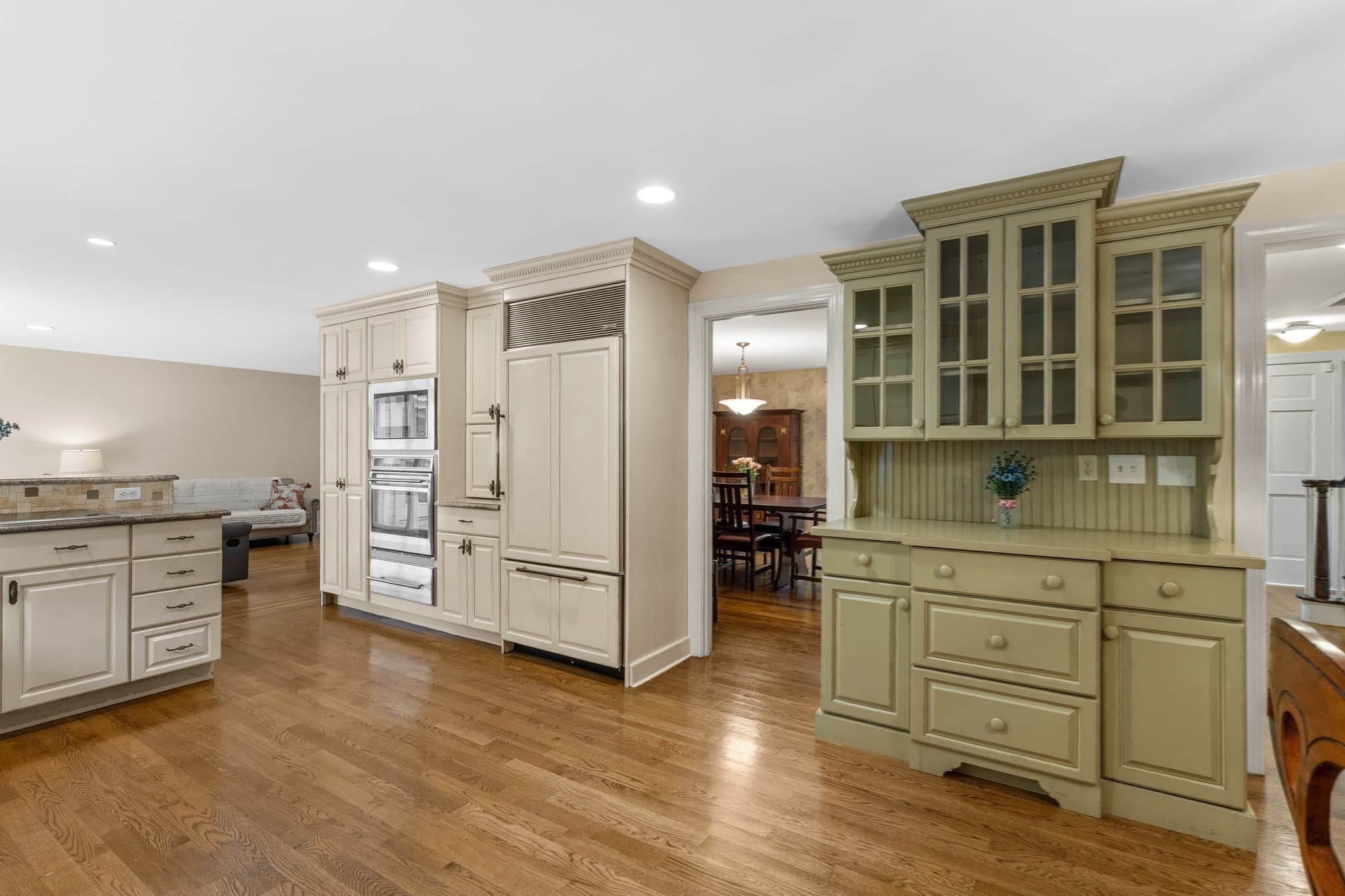 Single Family Residence at 18 Indian Cove Rd, Marion MA 02738, Marion, photo 15 of 42