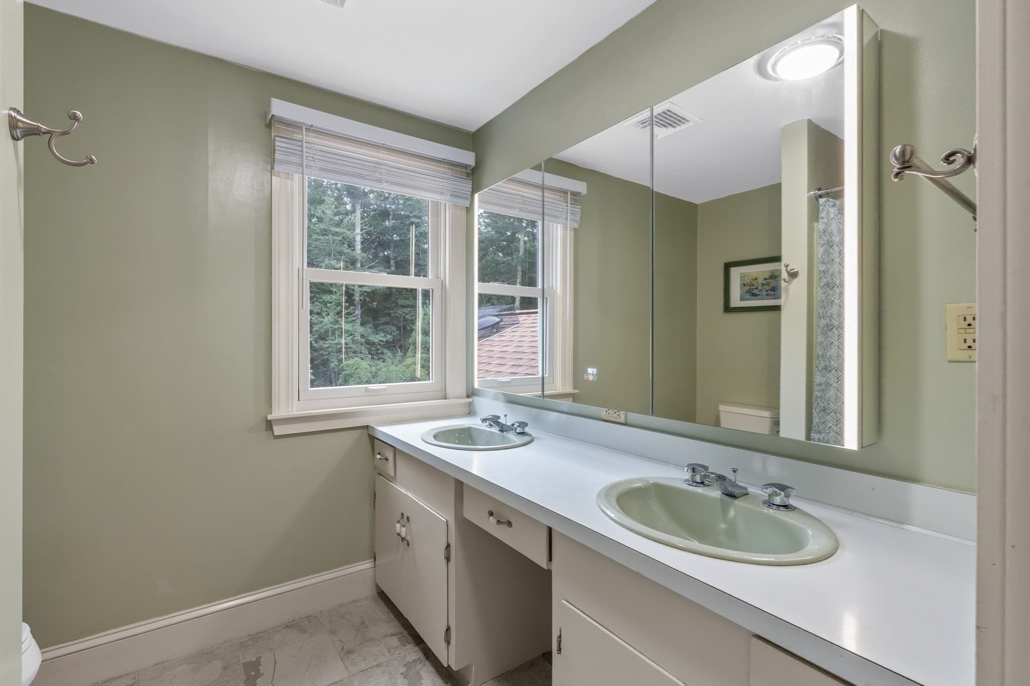 Single Family Residence at 18 Indian Cove Rd, Marion MA 02738, Marion, photo 29 of 42