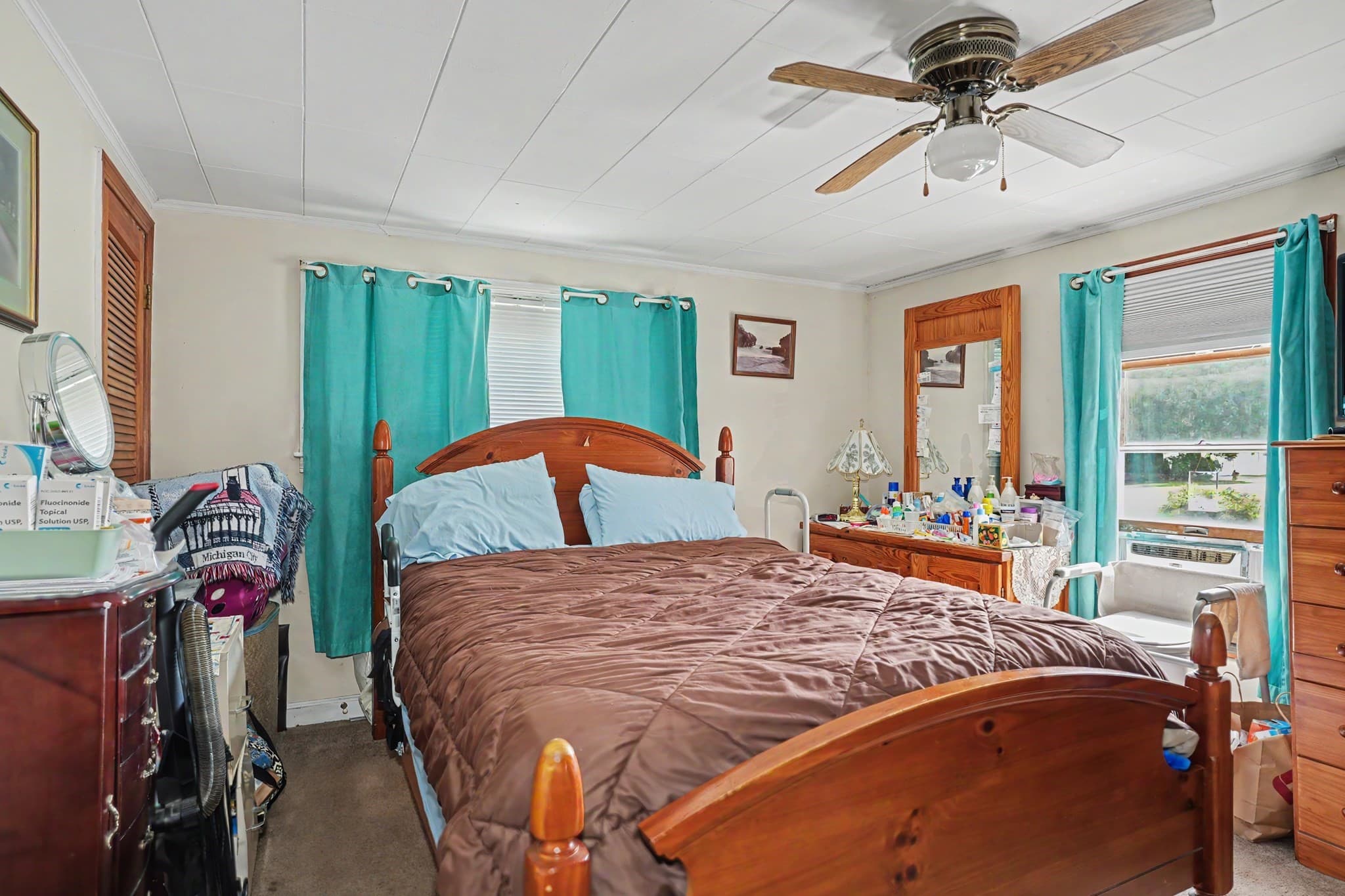 2 Family - 2 Units Up/Down at 25 E Main St, Northborough MA 01532, photo 11 of 17