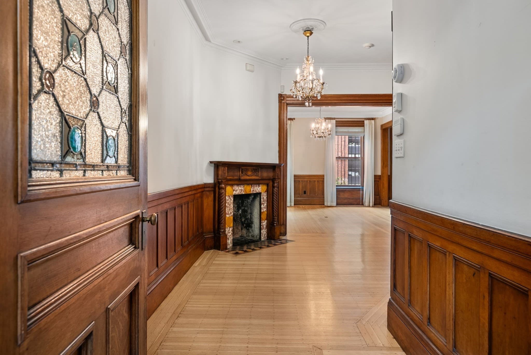 Single Family Residence at 23 Cumberland St, Boston MA 02115, photo 2 of 40