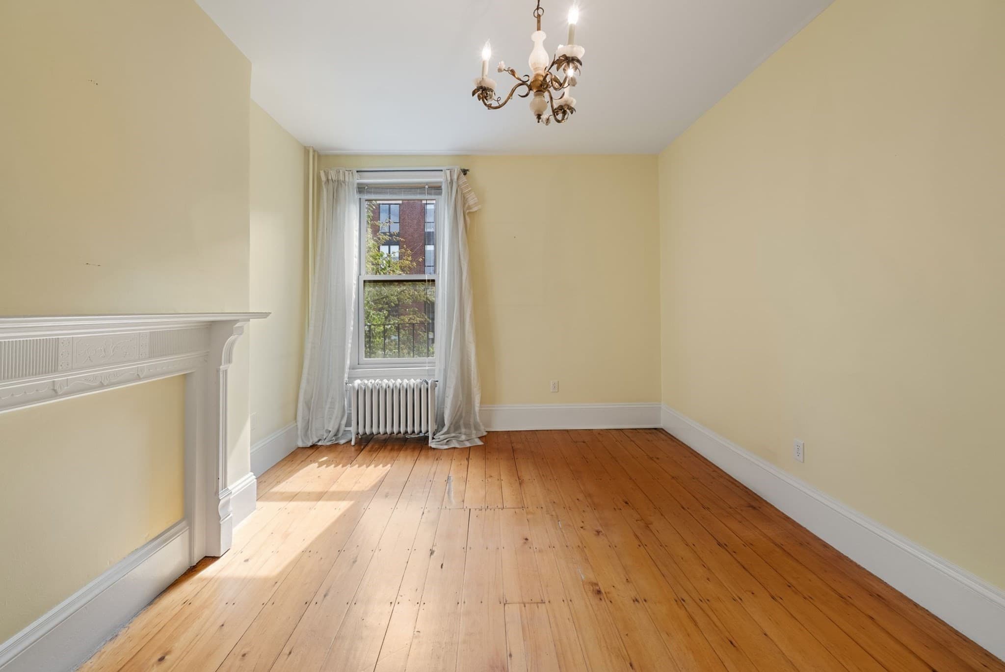 Single Family Residence at 23 Cumberland St, Boston MA 02115, photo 17 of 40