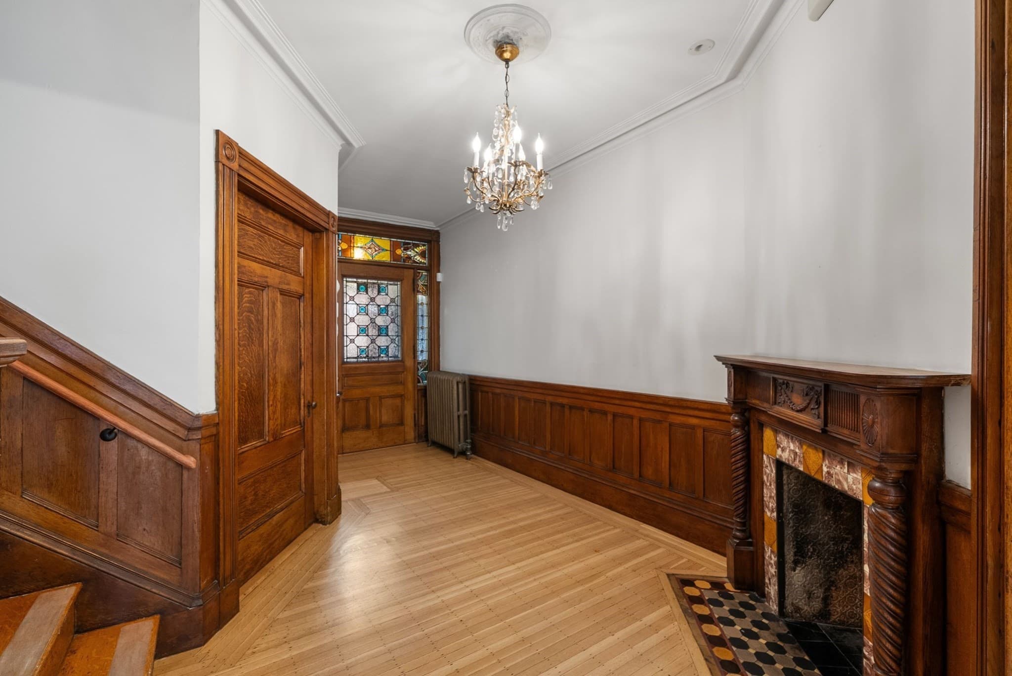 Single Family Residence at 23 Cumberland St, Boston MA 02115, photo 3 of 40