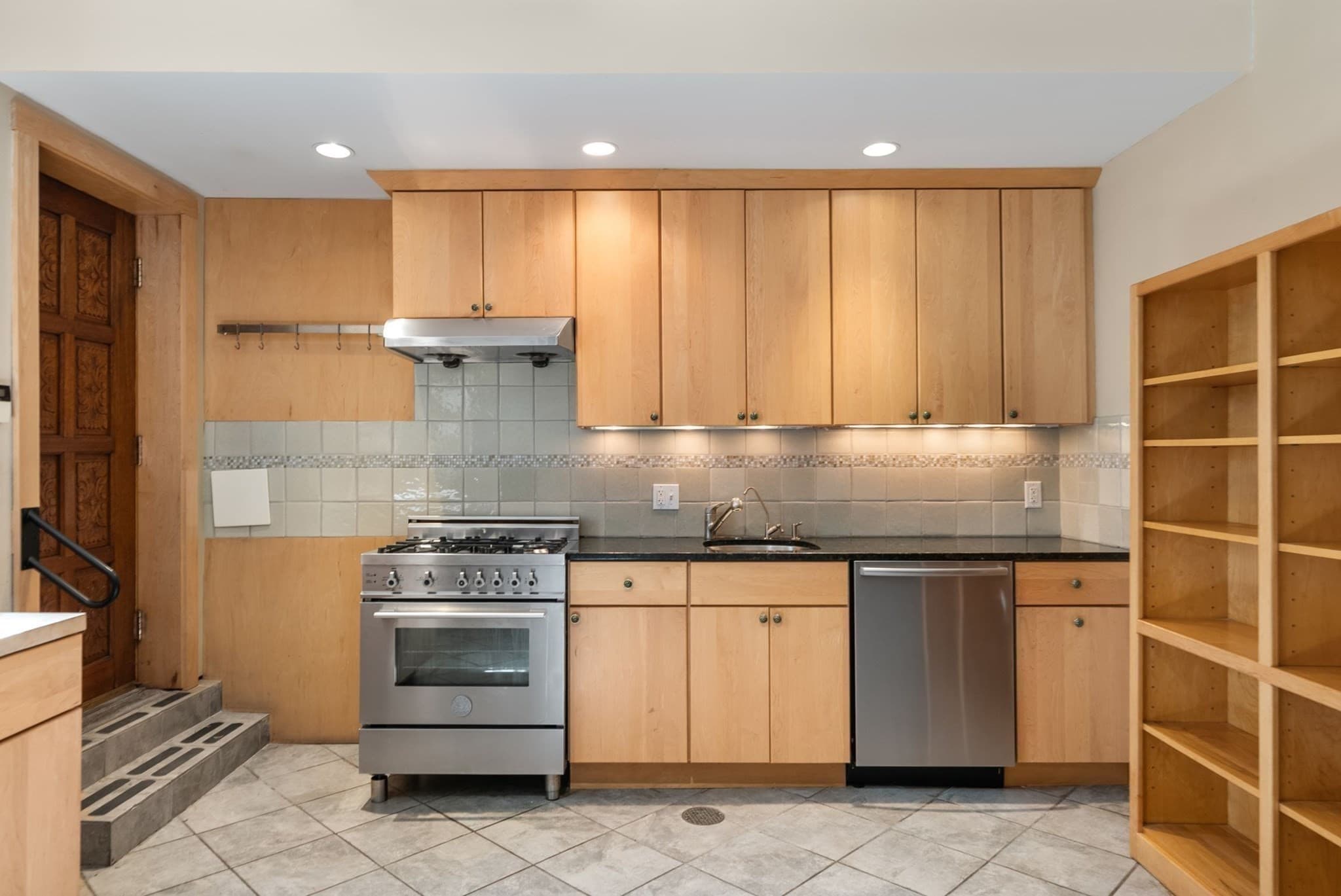 Single Family Residence at 23 Cumberland St, Boston MA 02115, photo 33 of 40