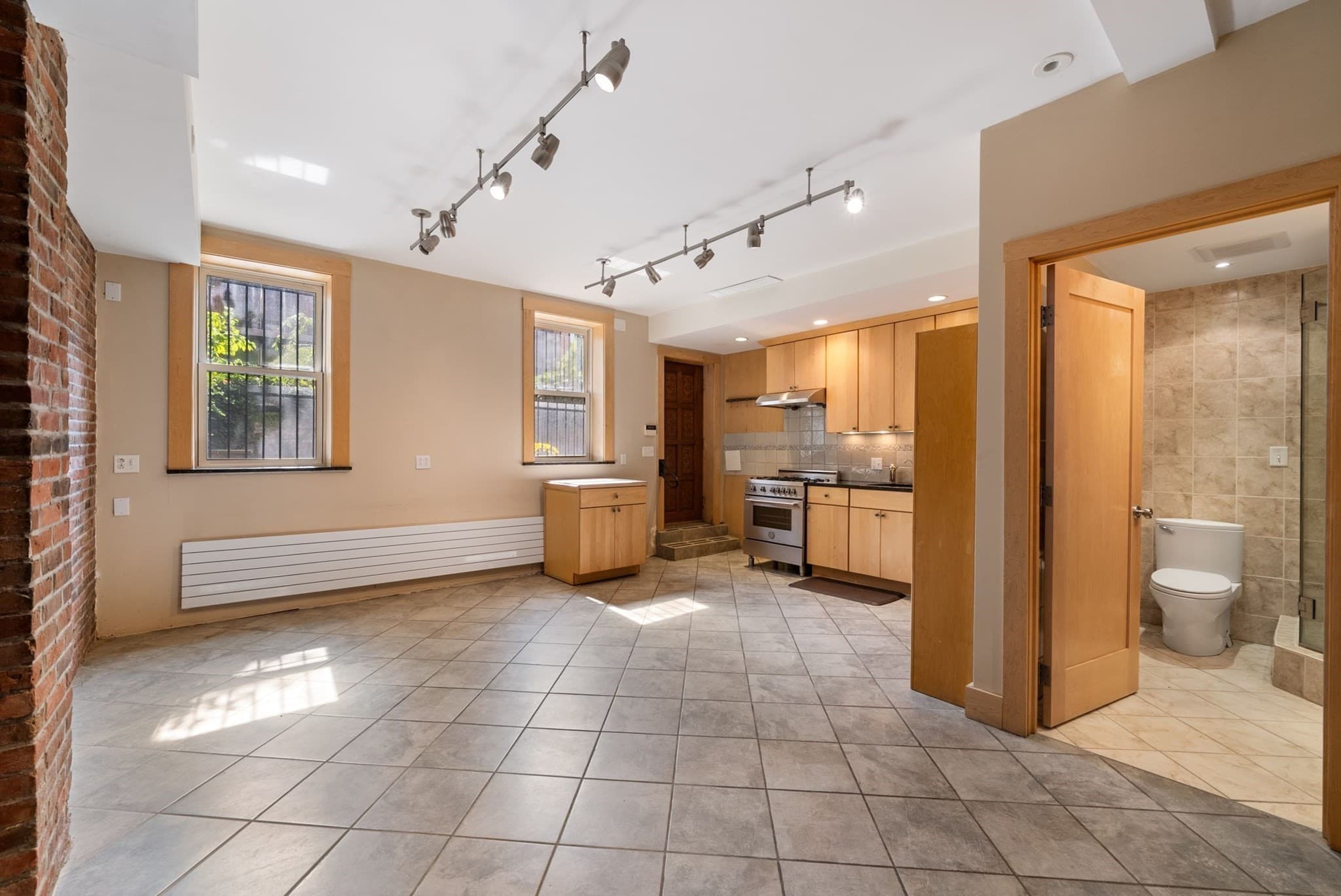 Single Family Residence at 23 Cumberland St, Boston MA 02115, photo 29 of 40