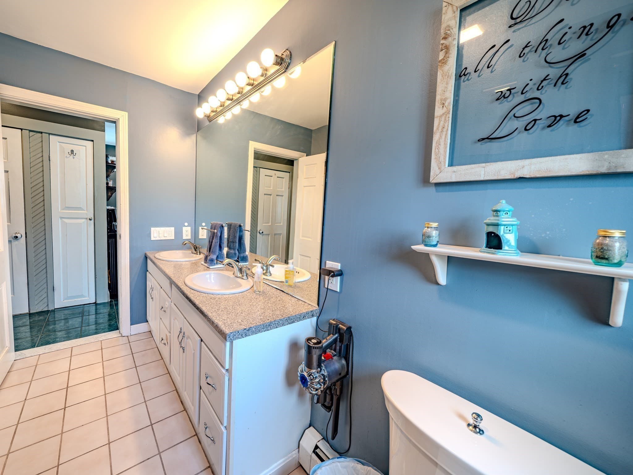 Single Family Residence at 23 Henry St, Saugus MA 01906, photo 14 of 41