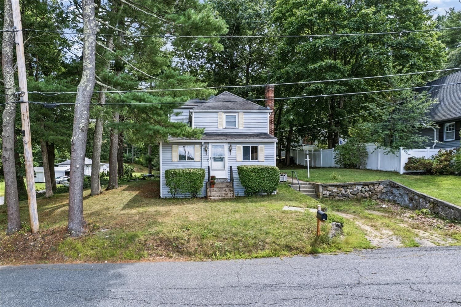 Single Family Residence at 65 Neponset Heights Ave, Foxboro MA 02035, Foxboro, photo 5 of 39
