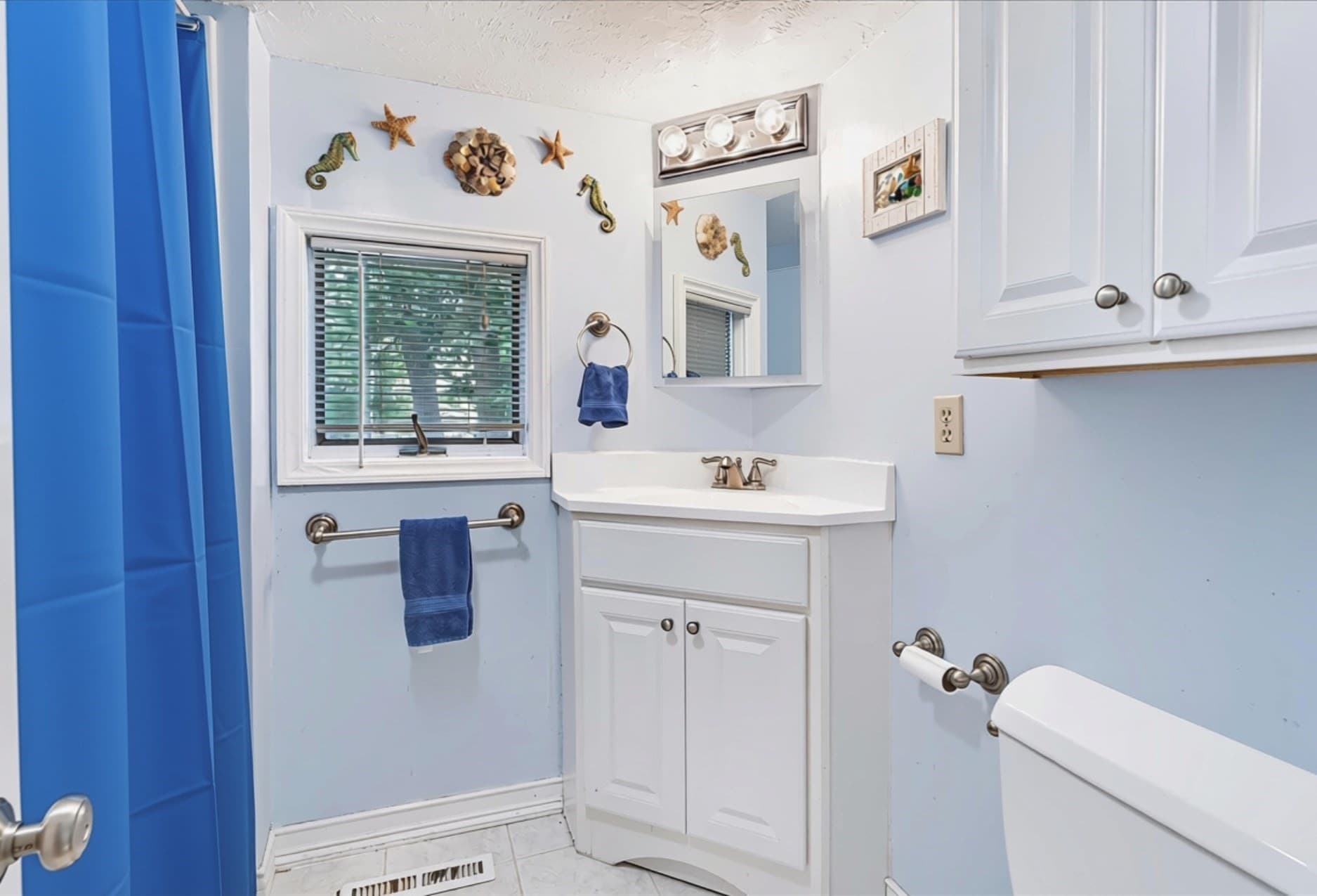 Single Family Residence at 65 Neponset Heights Ave, Foxboro MA 02035, Foxboro, photo 18 of 39