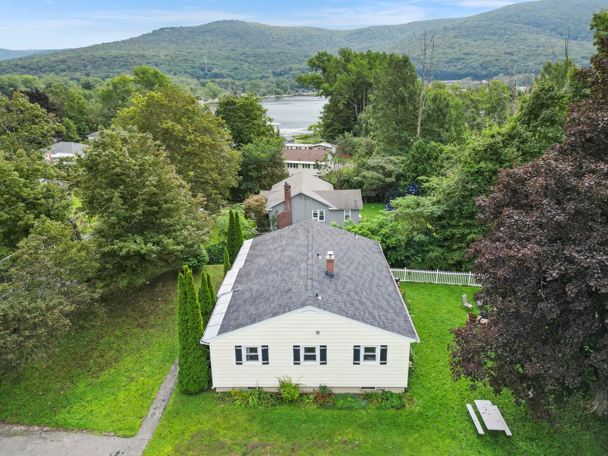 Single Family Residence at 31 Daniels Ter, Cheshire MA 01225, photo 7 of 35
