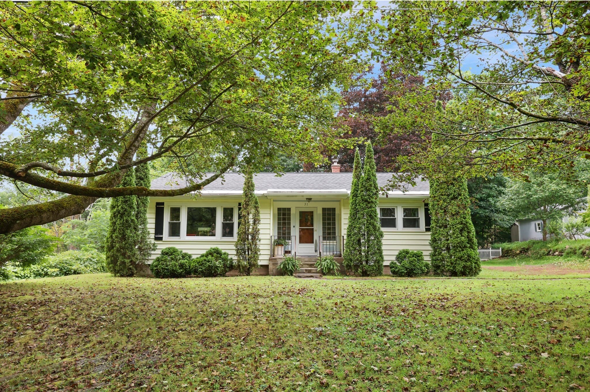 31 Daniels Ter, Cheshire MA 01225
