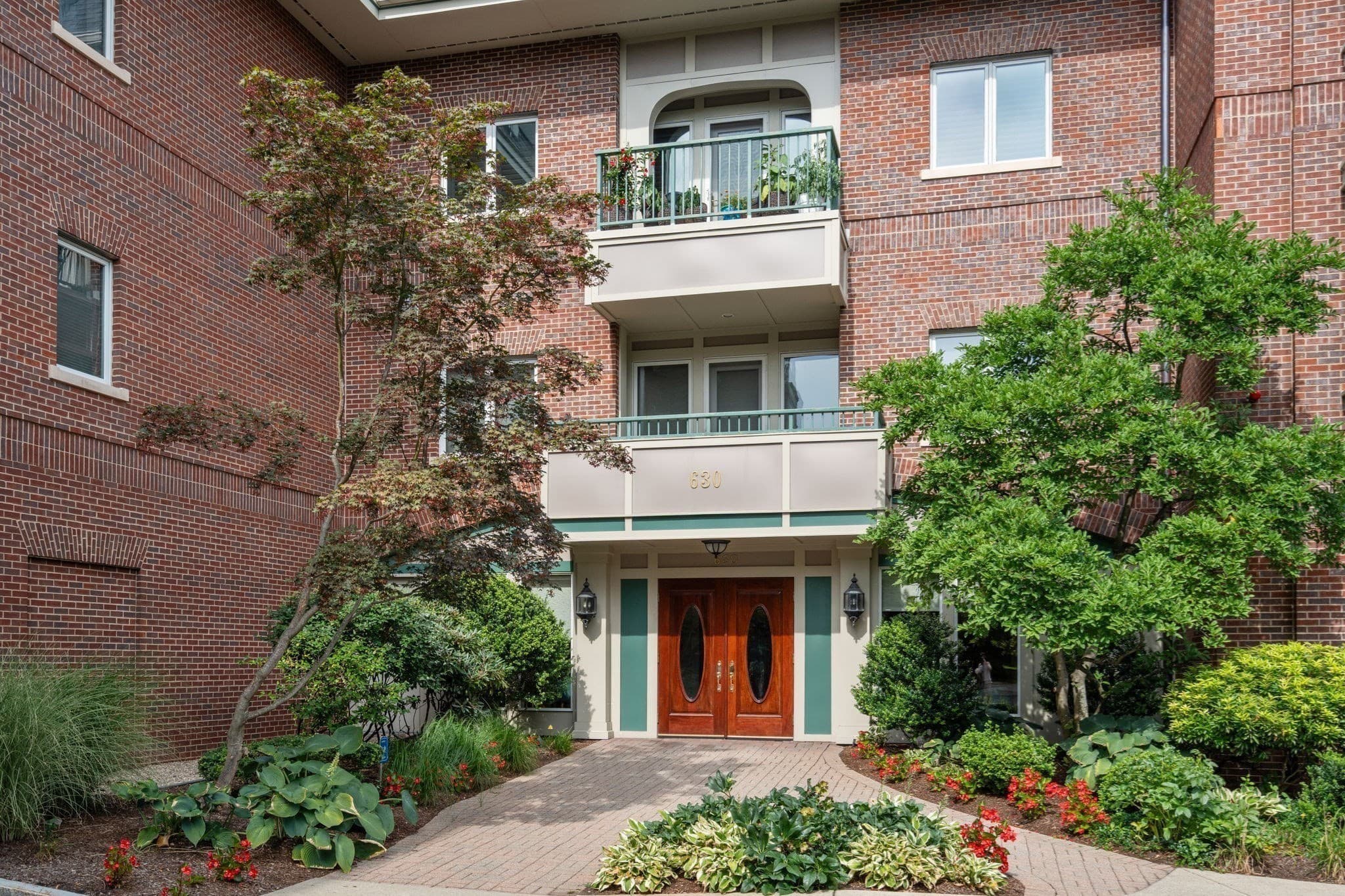 Condominium at 630 Hammond St # 104, Brookline MA 02467, Brookline, photo 3 of 18