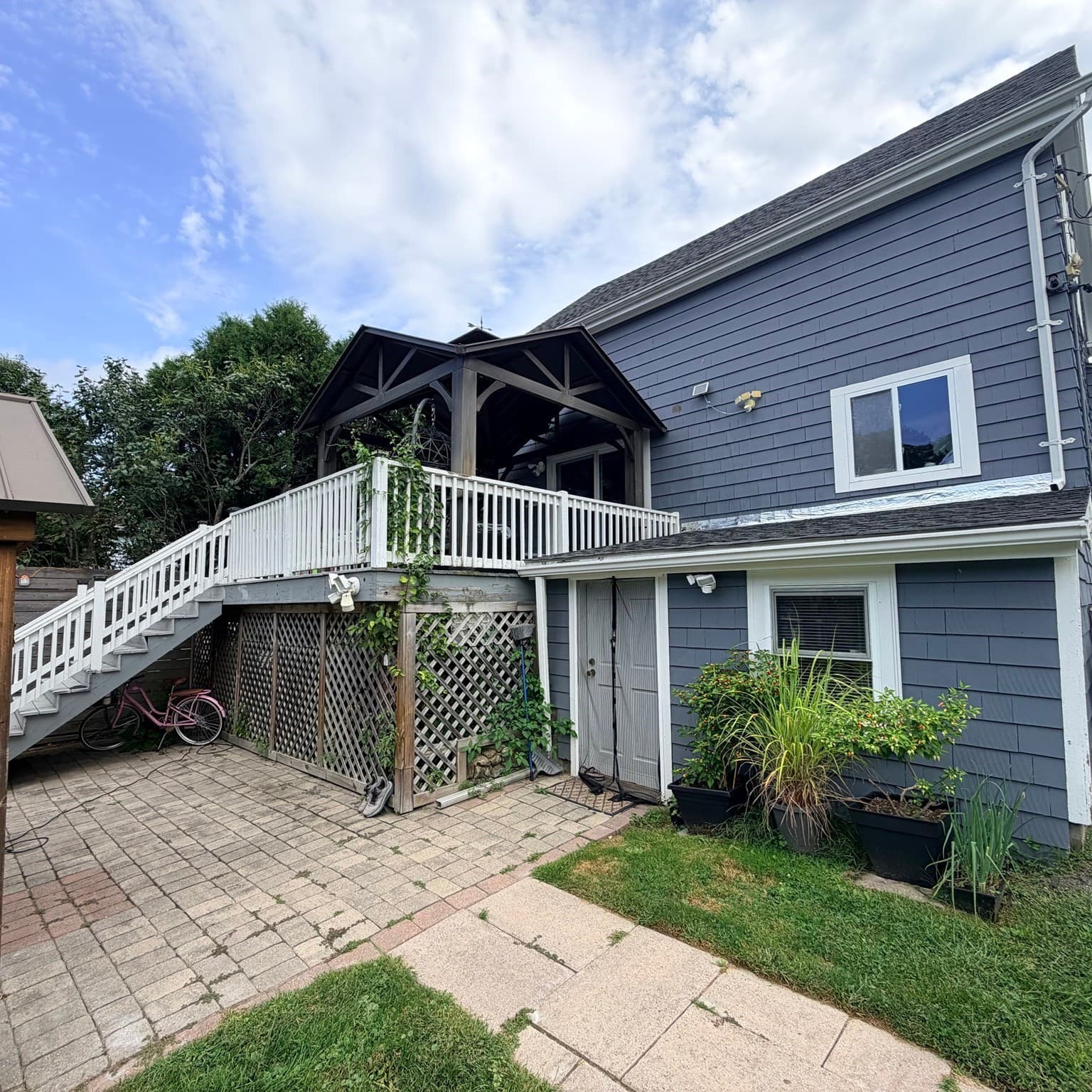 Single Family Residence at 328 Mechanic St, Marlborough MA 01752, Marlborough, photo 9 of 34