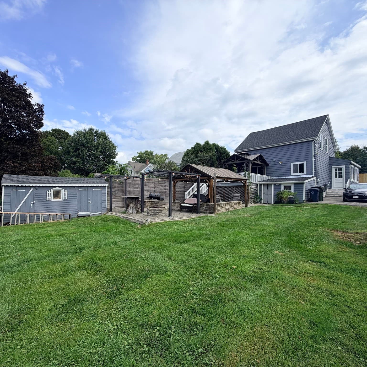 Single Family Residence at 328 Mechanic St, Marlborough MA 01752, Marlborough, photo 4 of 34