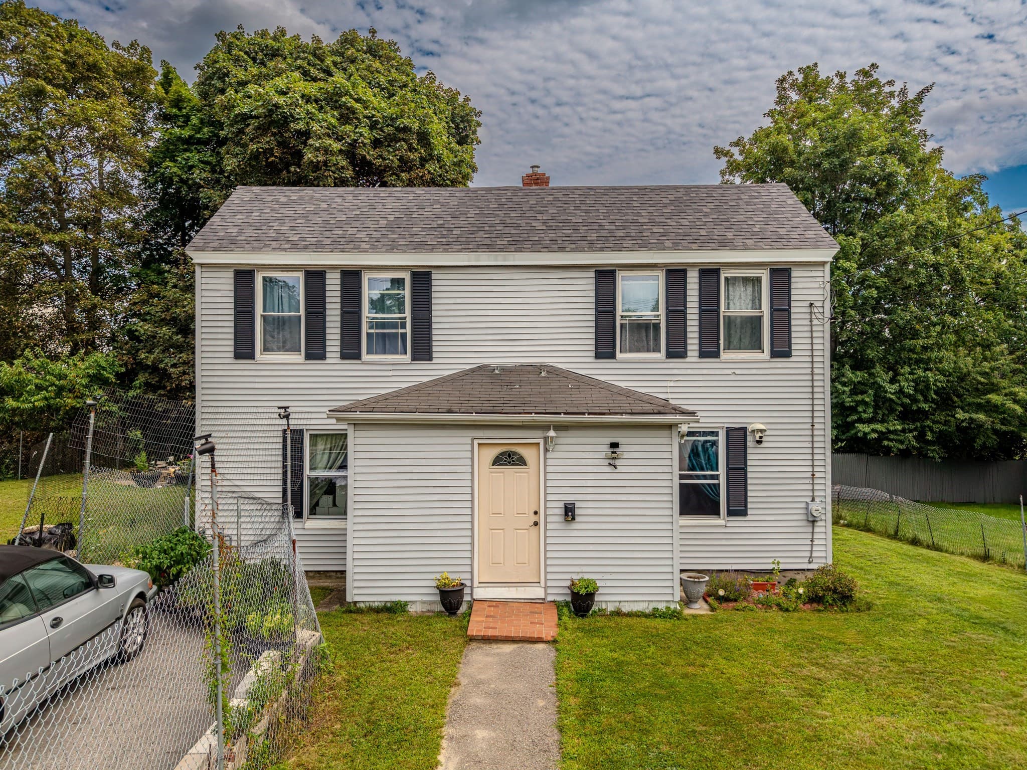 20 Boutelle St, Fitchburg MA 01420