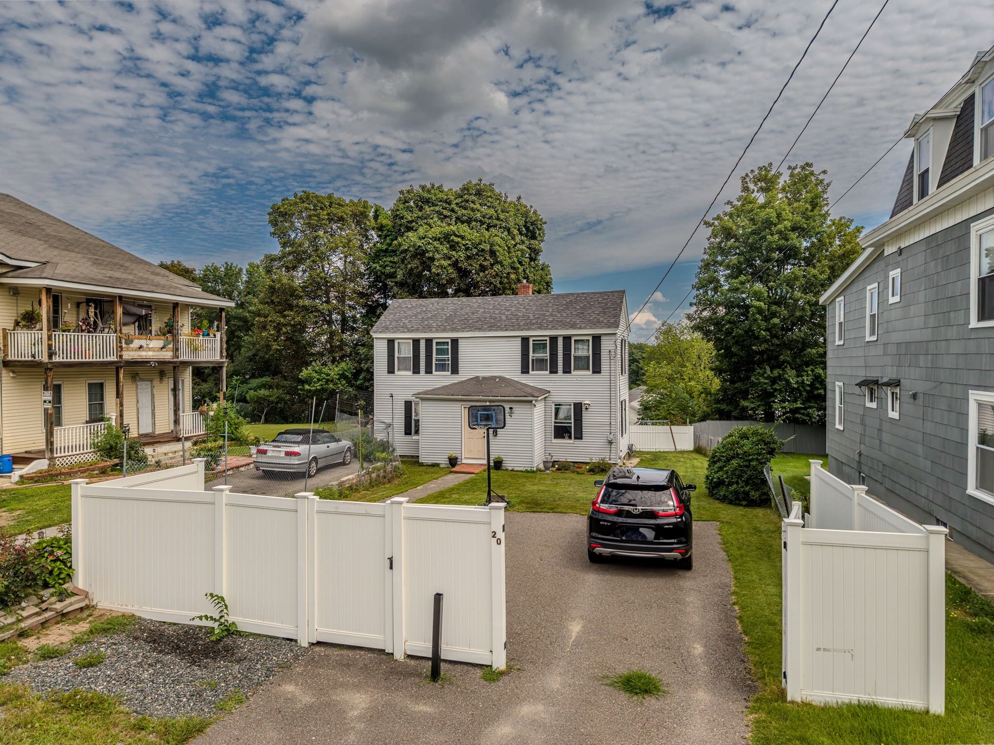 Single Family Residence at 20 Boutelle St, Fitchburg MA 01420, Fitchburg, photo 5 of 39
