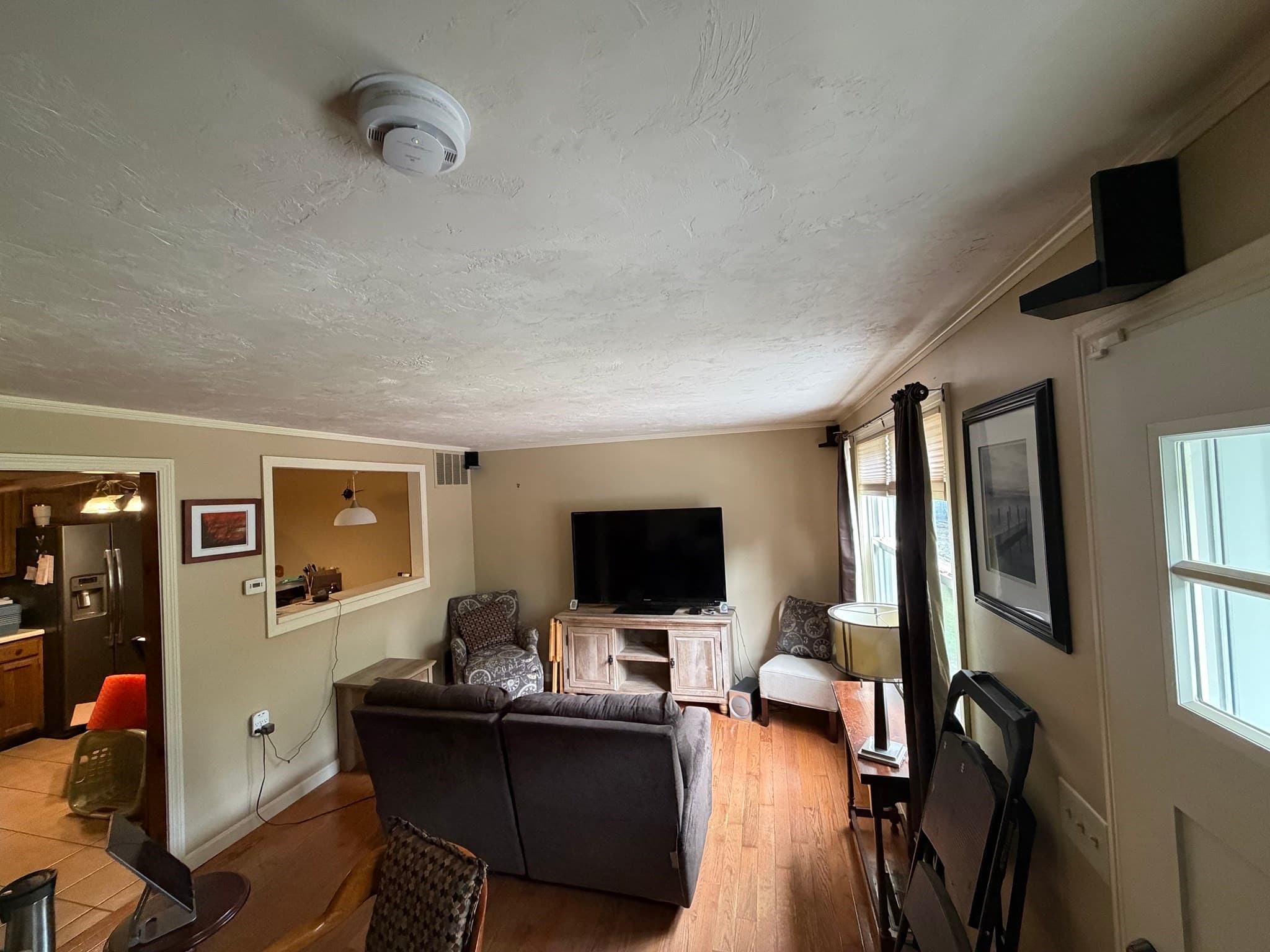 Single Family Residence at 193 Svenson Ave, Worcester MA 01607, Worcester, photo 5 of 9