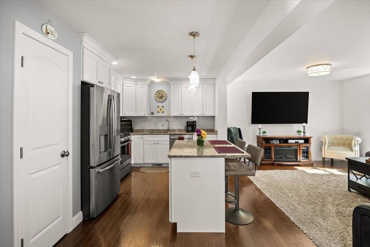 Condominium at 55 Hamlen Street # 5A, Taunton MA 02780, photo 13 of 33