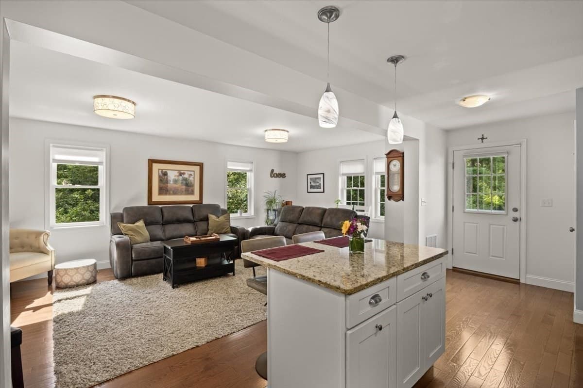 Condominium at 55 Hamlen Street # 5A, Taunton MA 02780, photo 12 of 33