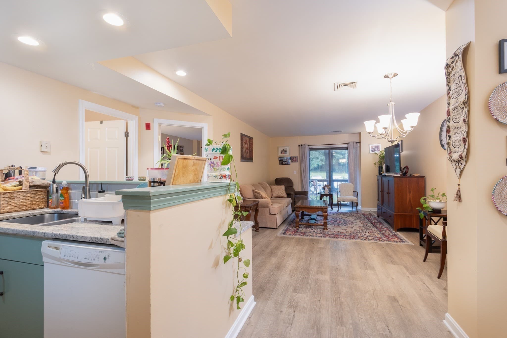 Condominium at 770 Salisbury Street # 511, Worcester MA 01609, Worcester, photo 6 of 32