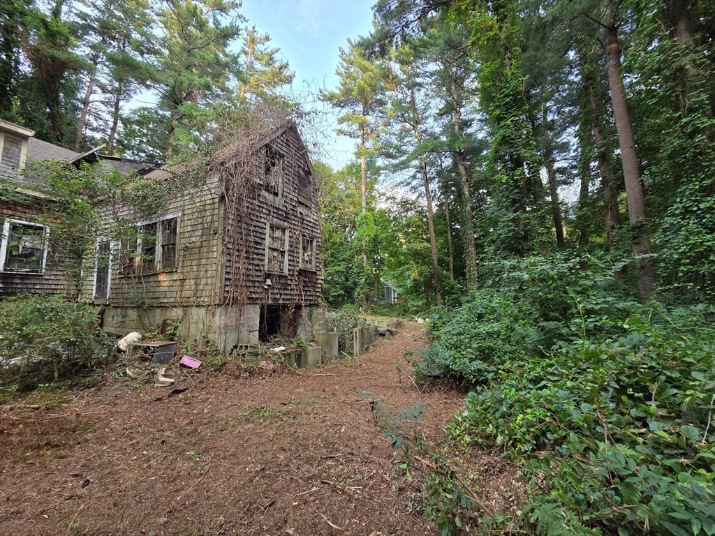 Single Family Residence at 425 Main St, Marshfield MA 02050, Marshfield, photo 13 of 25