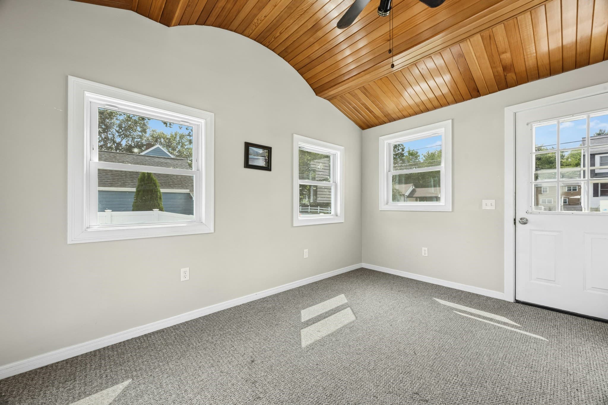 Single Family Residence at 38 Oakdale Road, Wilmington MA 01887, Wilmington, photo 12 of 28