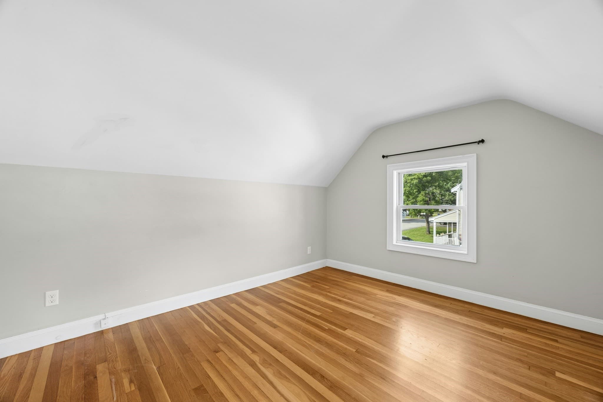 Single Family Residence at 38 Oakdale Road, Wilmington MA 01887, Wilmington, photo 22 of 28