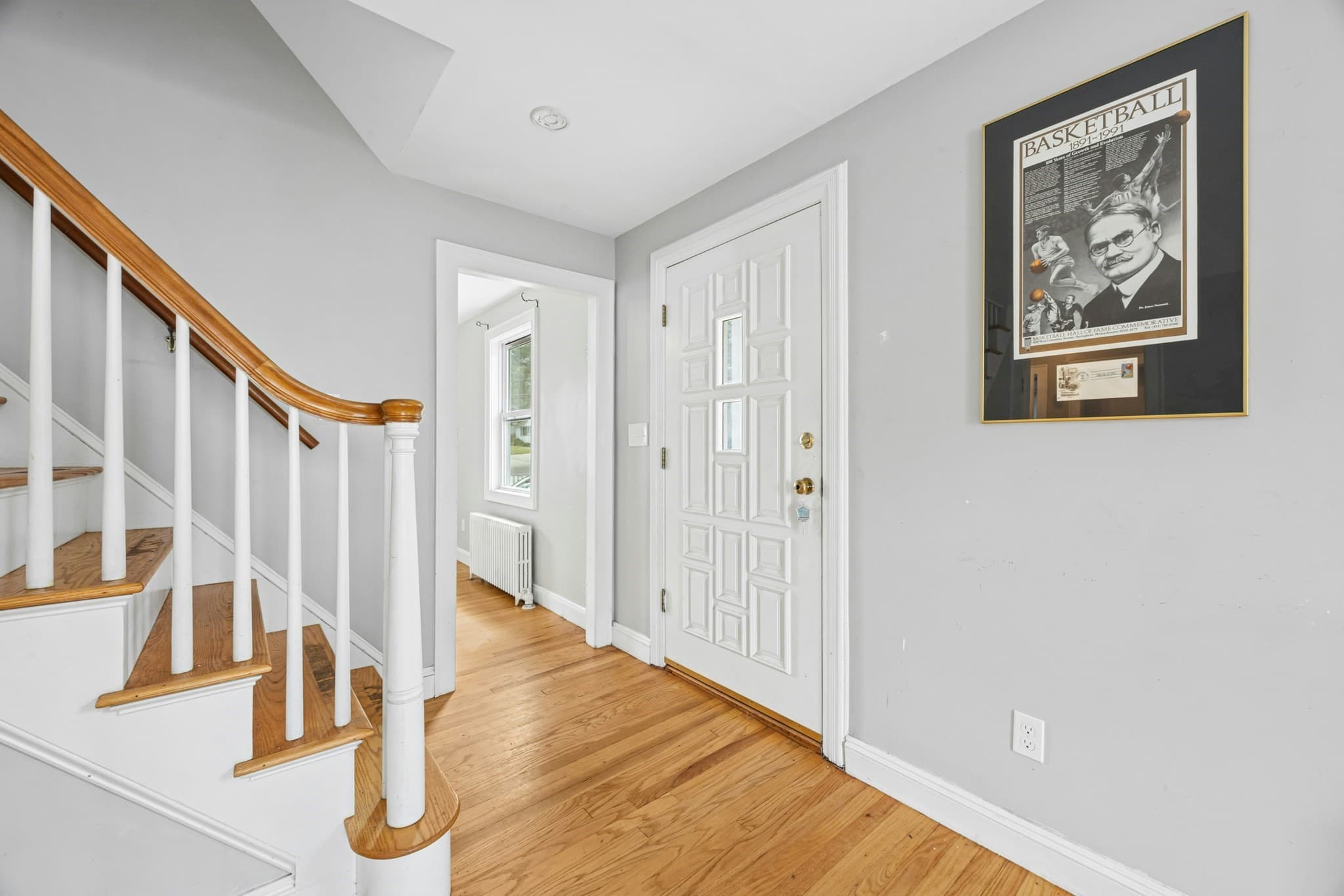 Single Family Residence at 38 Oakdale Road, Wilmington MA 01887, Wilmington, photo 5 of 28