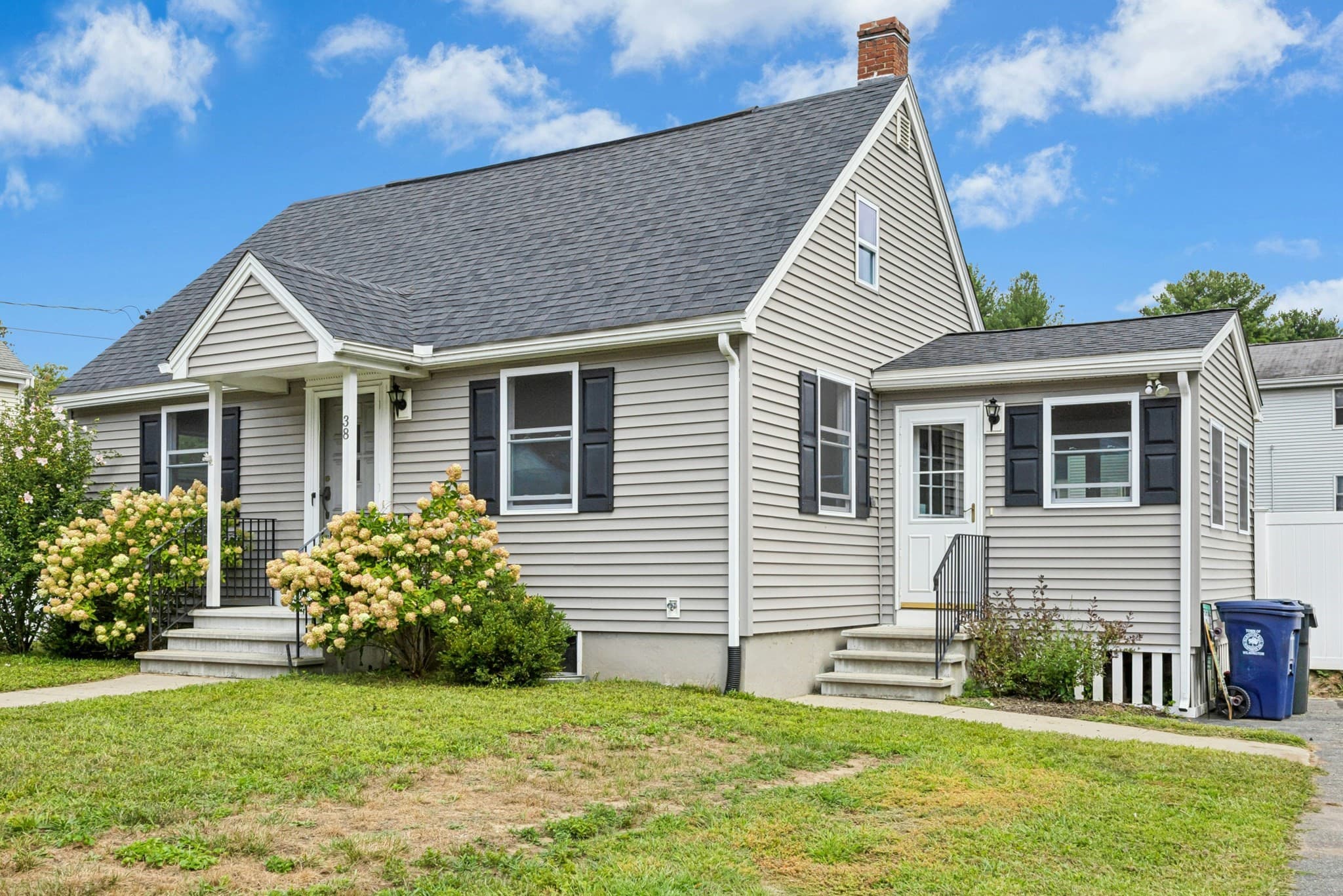 Single Family Residence at 38 Oakdale Road, Wilmington MA 01887, Wilmington, photo 4 of 28