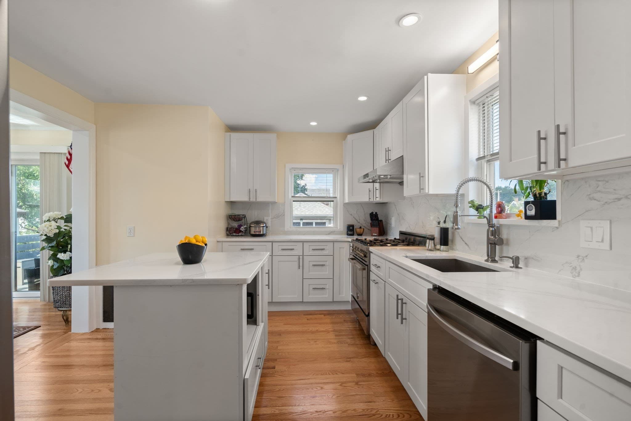 Single Family Residence at 12 Ross St, Medford MA 02155, Medford, photo 7 of 18