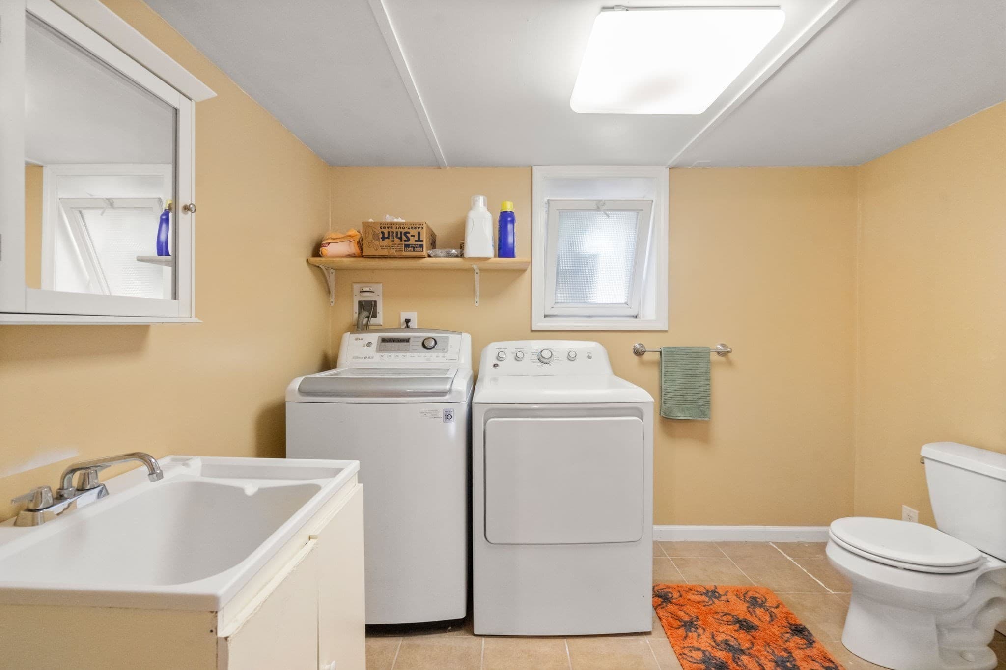 Single Family Residence at 12 Ross St, Medford MA 02155, Medford, photo 14 of 18