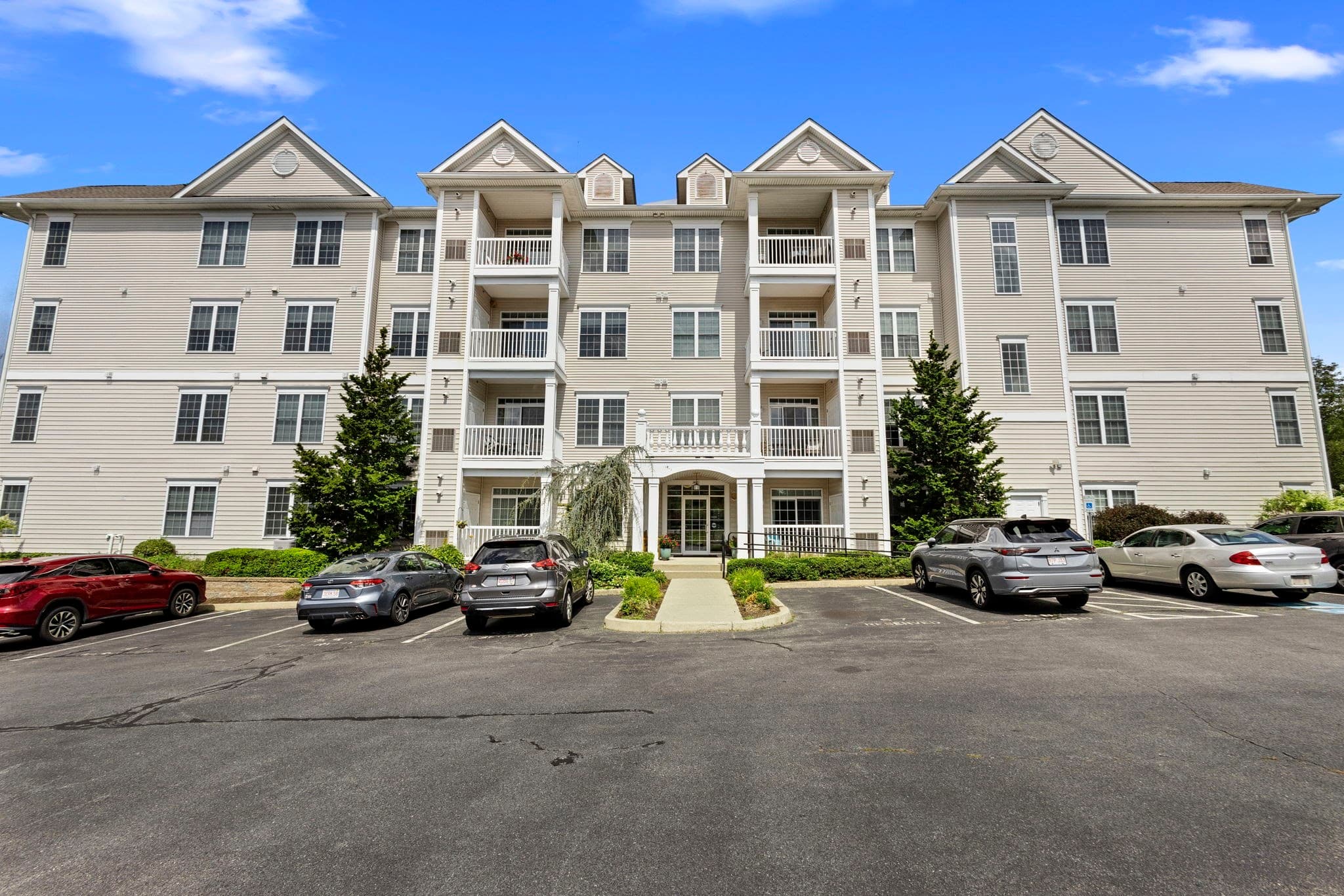 1481 Phillips Rd # 1103, New Bedford MA 02745