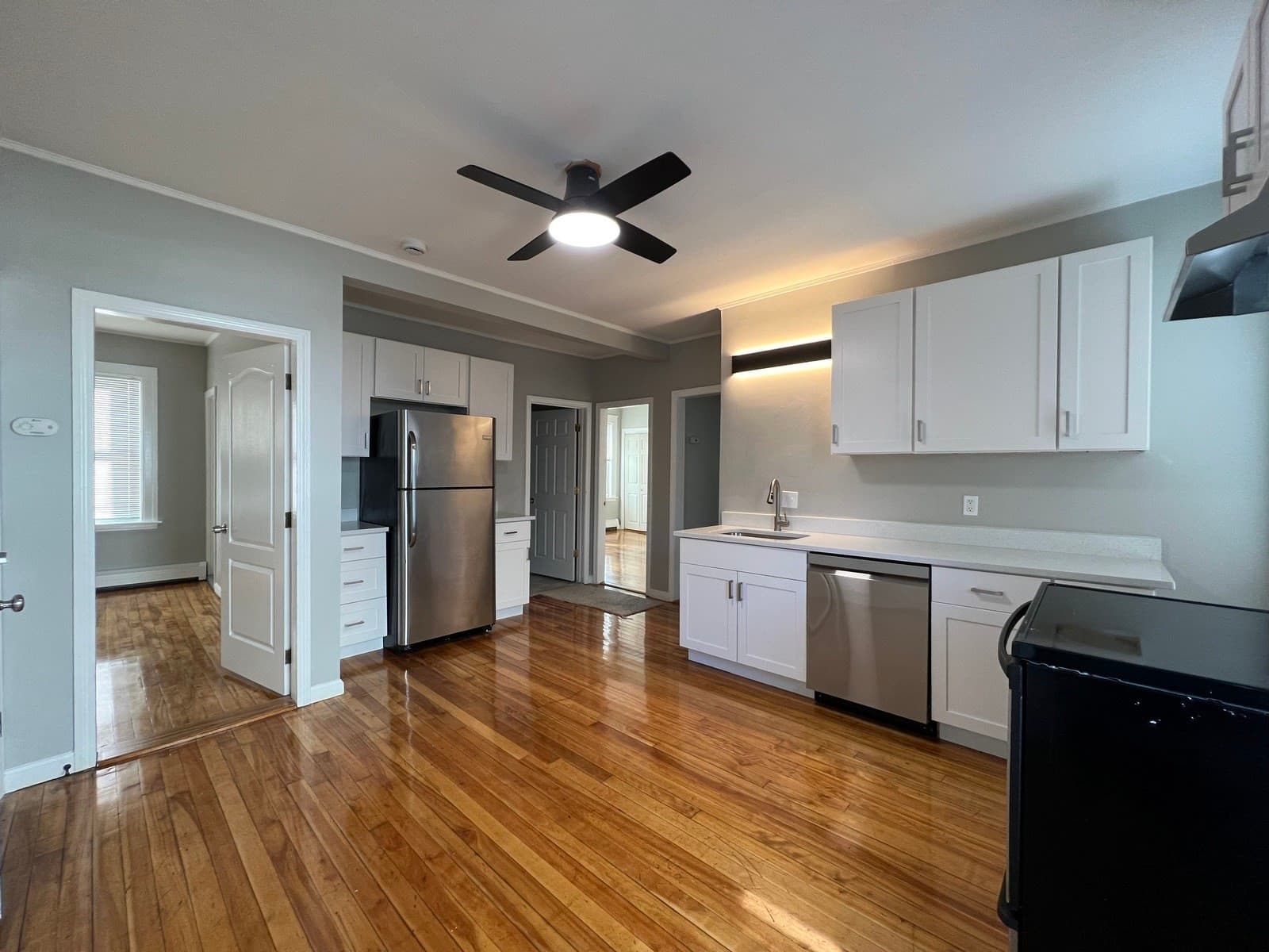 3 Family at 9-1/2 Bourne St, Worcester MA 01606, Worcester, photo 2 of 42