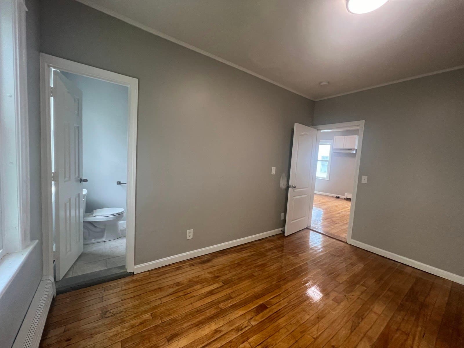3 Family at 9-1/2 Bourne St, Worcester MA 01606, Worcester, photo 13 of 42