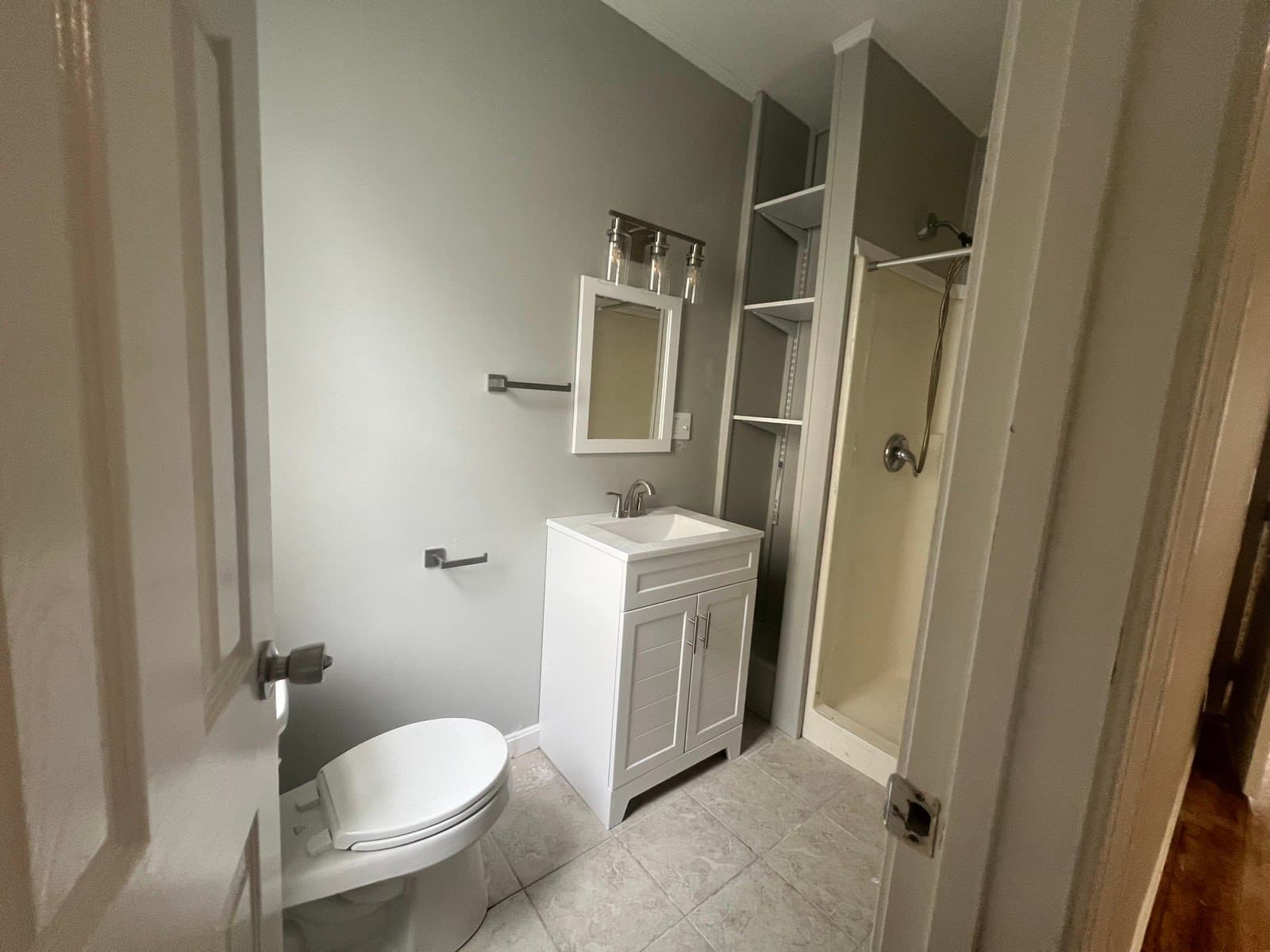 3 Family at 9-1/2 Bourne St, Worcester MA 01606, Worcester, photo 12 of 42