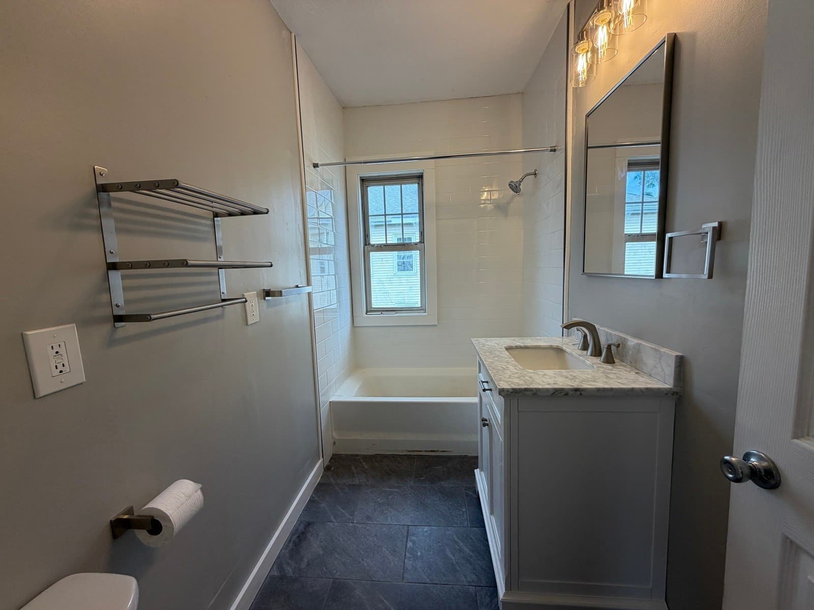 3 Family at 9-1/2 Bourne St, Worcester MA 01606, Worcester, photo 31 of 42