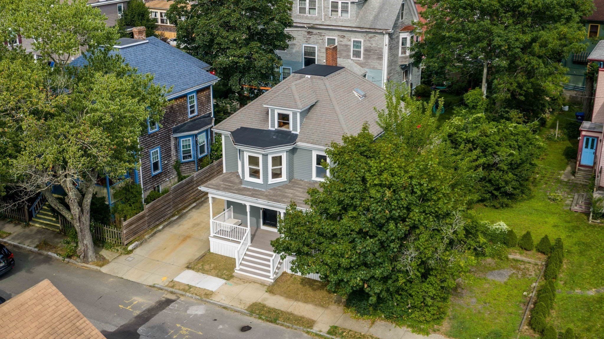 Multi Family at 126 Ash St, New Bedford MA 02740, New Bedford, photo 13 of 14