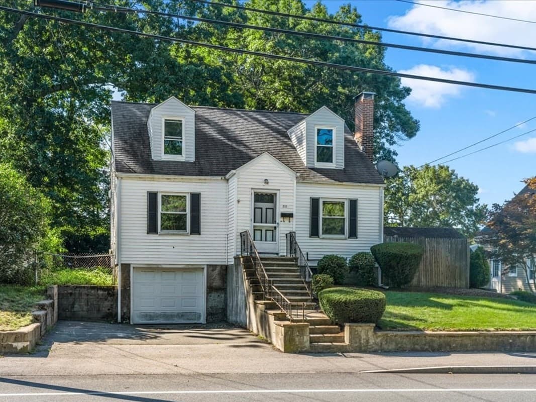 351 Pearl St, Braintree MA 02184