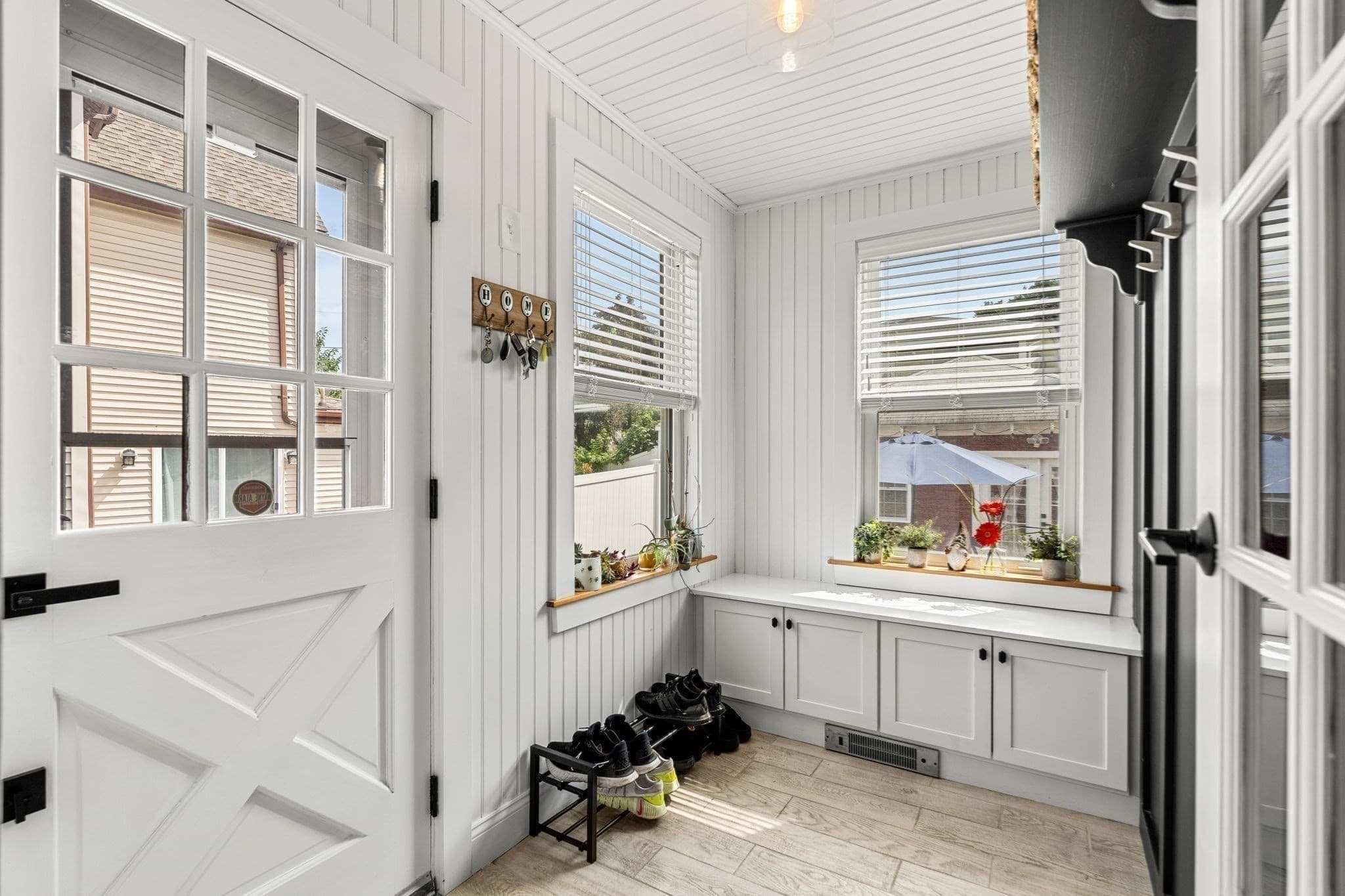 Single Family Residence at 8 Minerva St., Swampscott MA 01907, photo 10 of 33