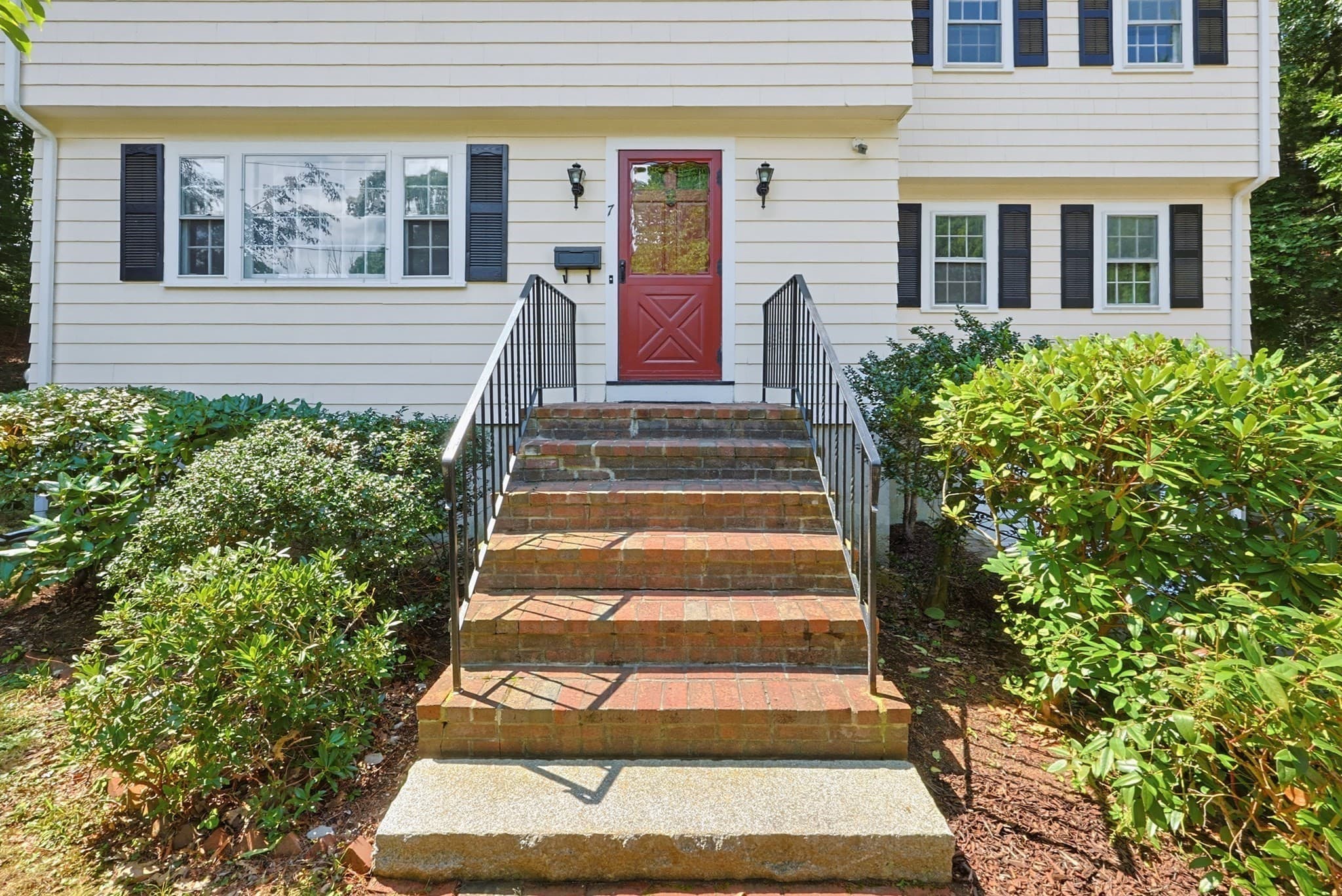 Single Family Residence at 7 Cheryl Dr, Foxboro MA 02035, Foxboro, photo 2 of 42