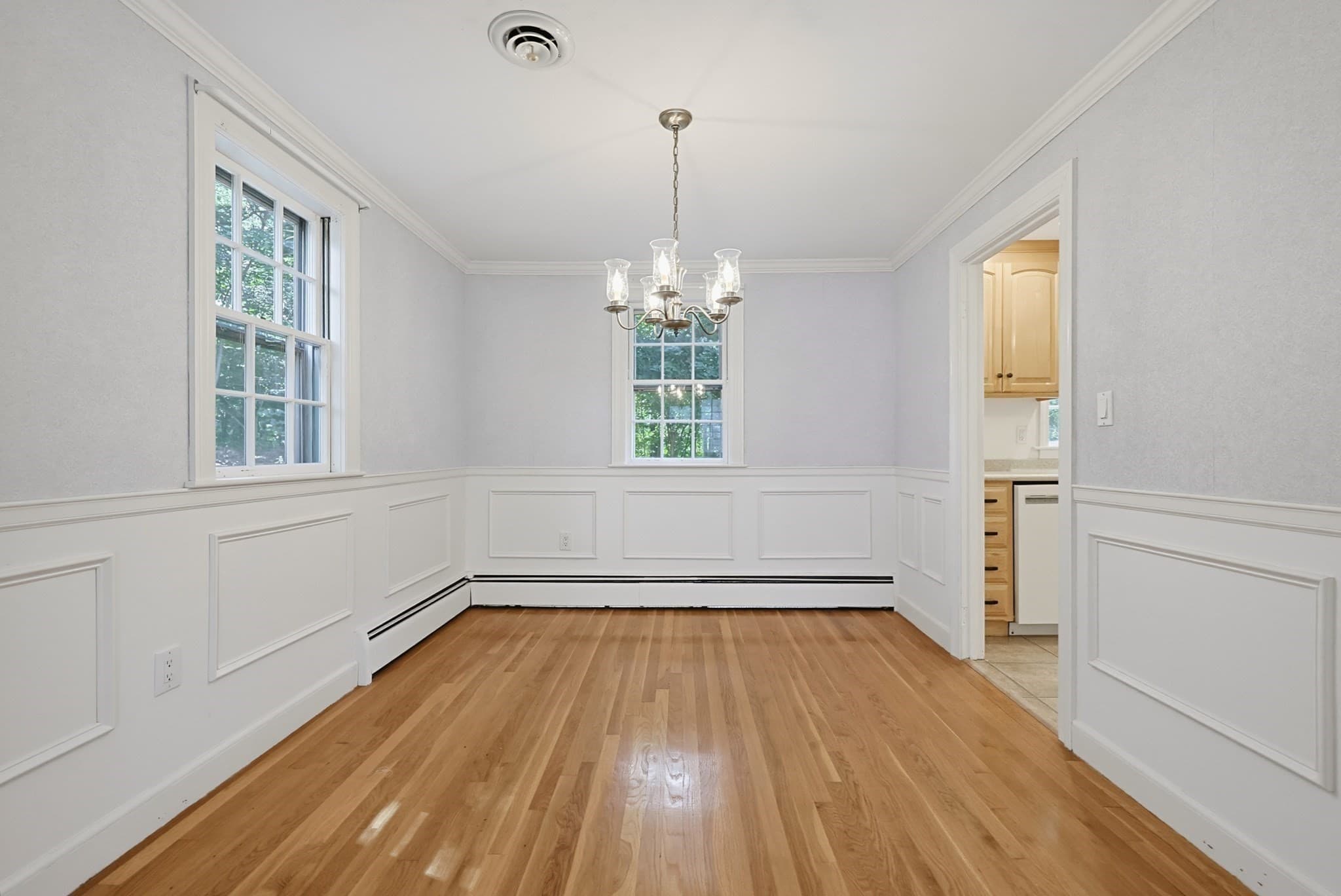 Single Family Residence at 7 Cheryl Dr, Foxboro MA 02035, Foxboro, photo 9 of 42