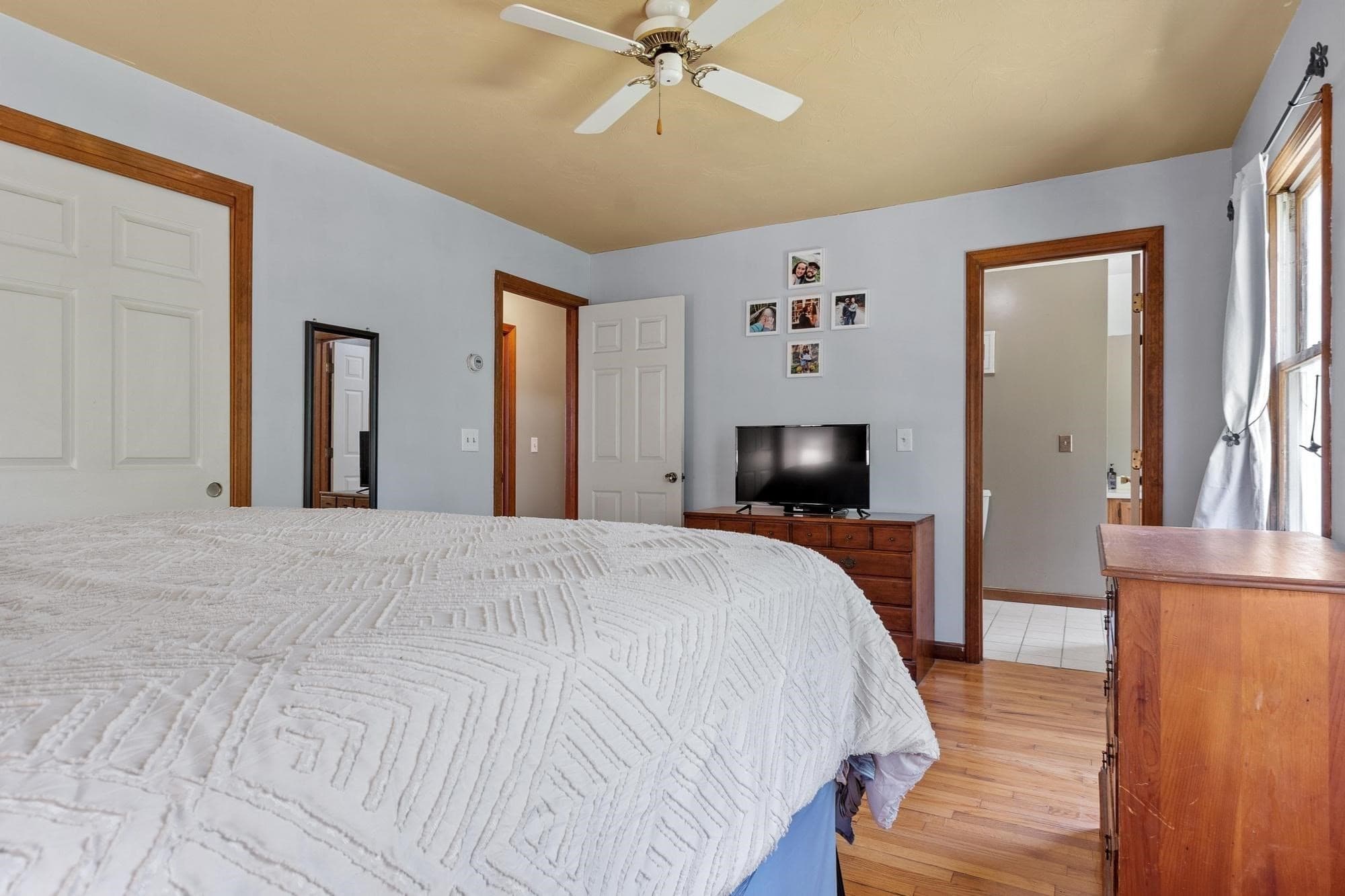 Single Family Residence at 27 Natty Pond Dr, Hubbardston MA 01452, Hubbardston, photo 17 of 41