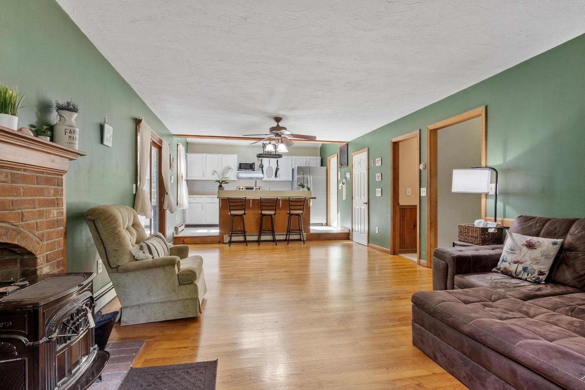 Single Family Residence at 27 Natty Pond Dr, Hubbardston MA 01452, Hubbardston, photo 10 of 41