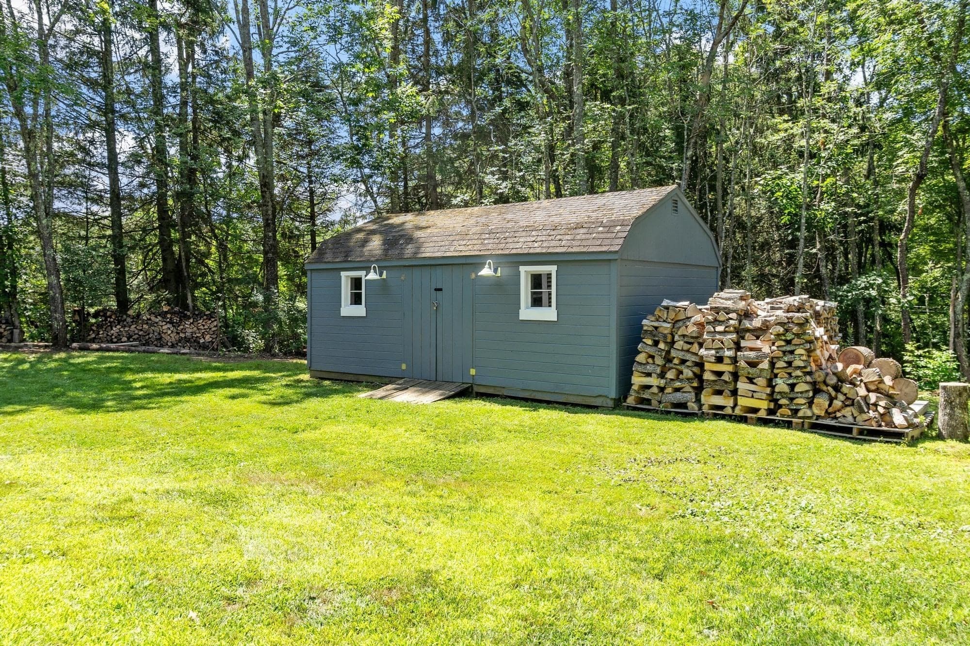 Single Family Residence at 27 Natty Pond Dr, Hubbardston MA 01452, Hubbardston, photo 31 of 41