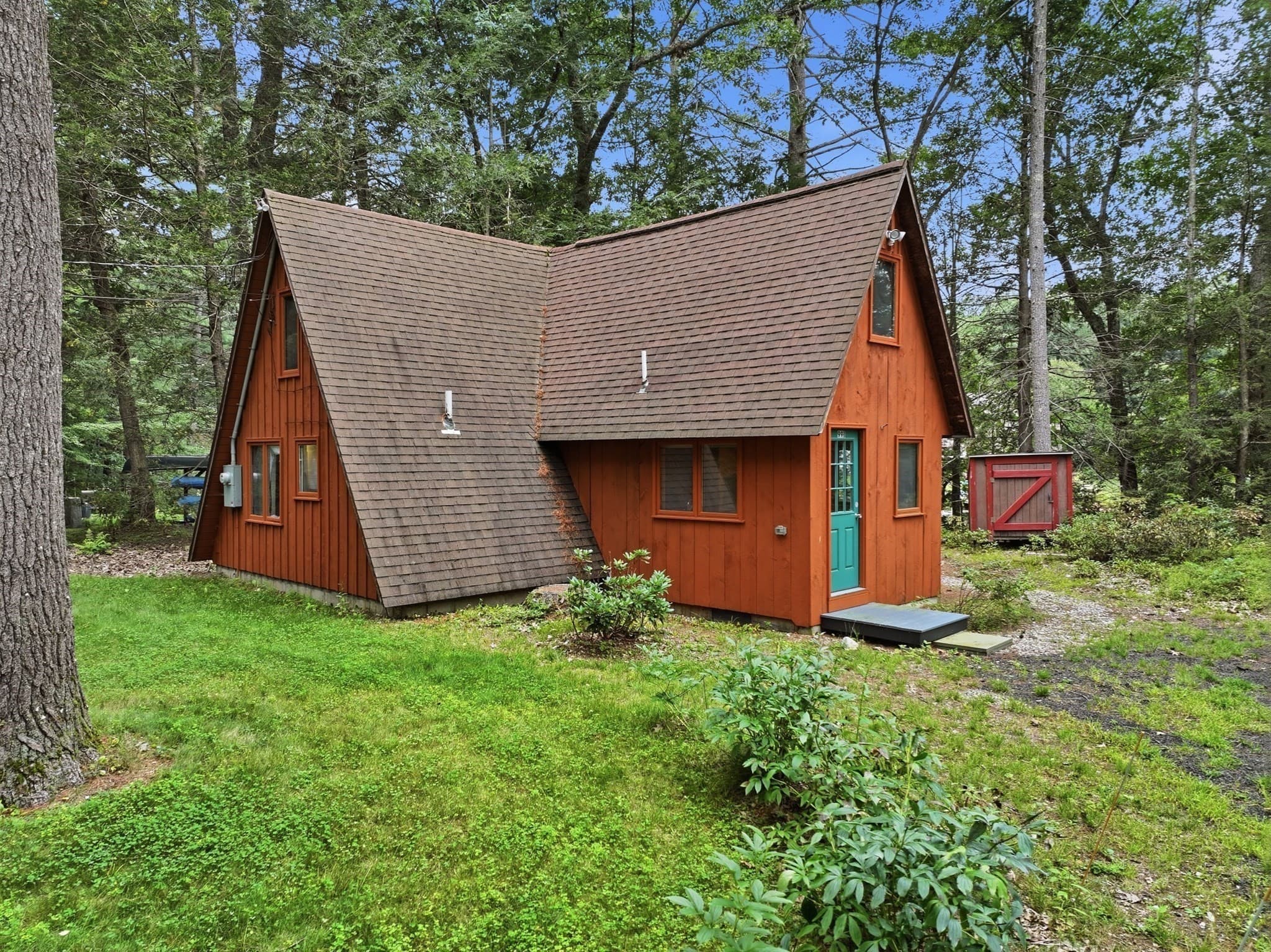 Single Family Residence at 99 Lakeshore Drive, Spencer MA 01562, Spencer, photo 3 of 42