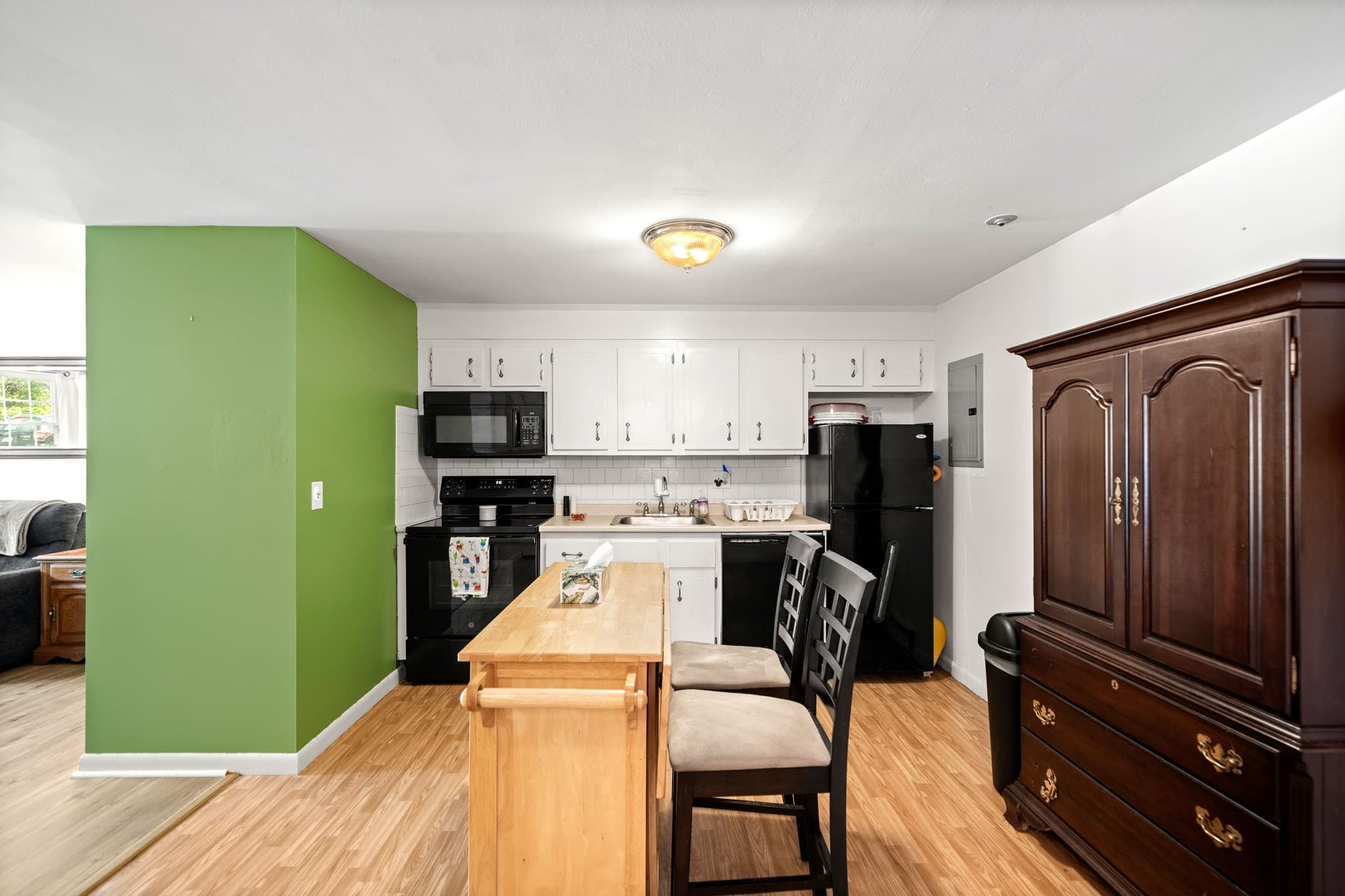 Condominium at 96 Richardson Rd # A5, Chelmsford MA 01863, Chelmsford, photo 11 of 20